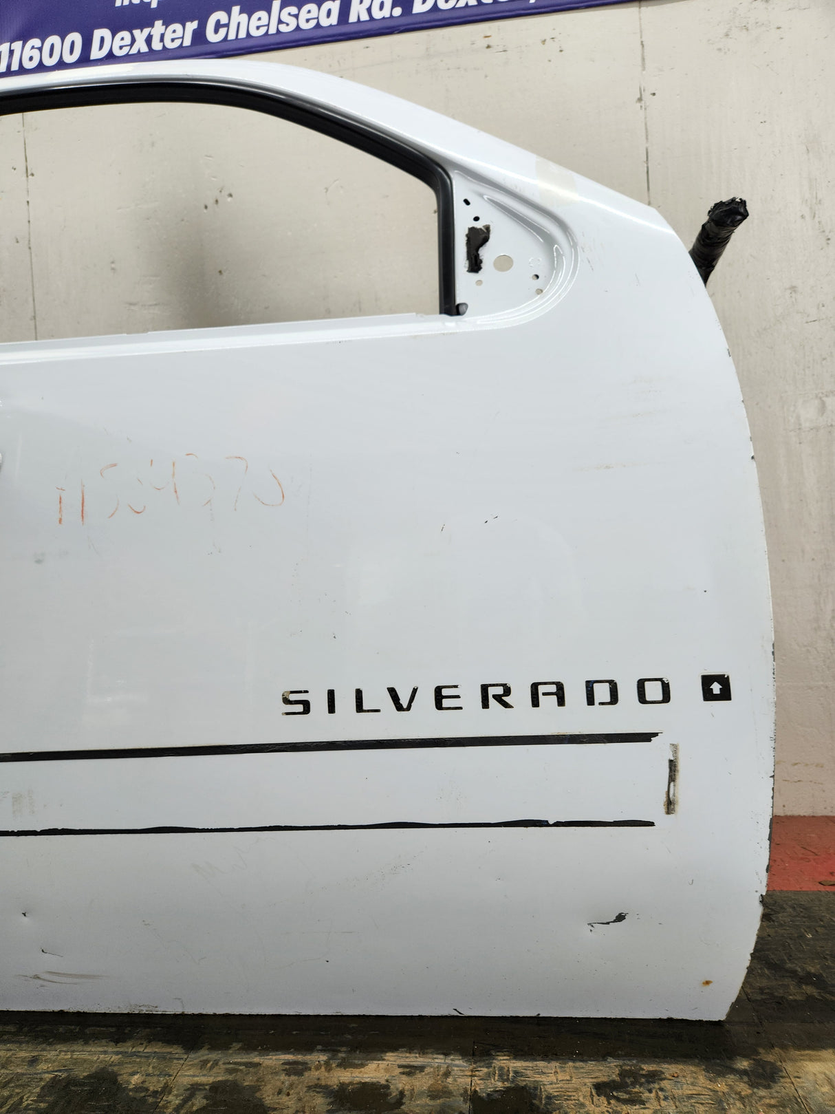 2007-2013 Chevrolet Silverado / GMC Sierra 1500 2500 3500 HD RH Front Passenger Side Door