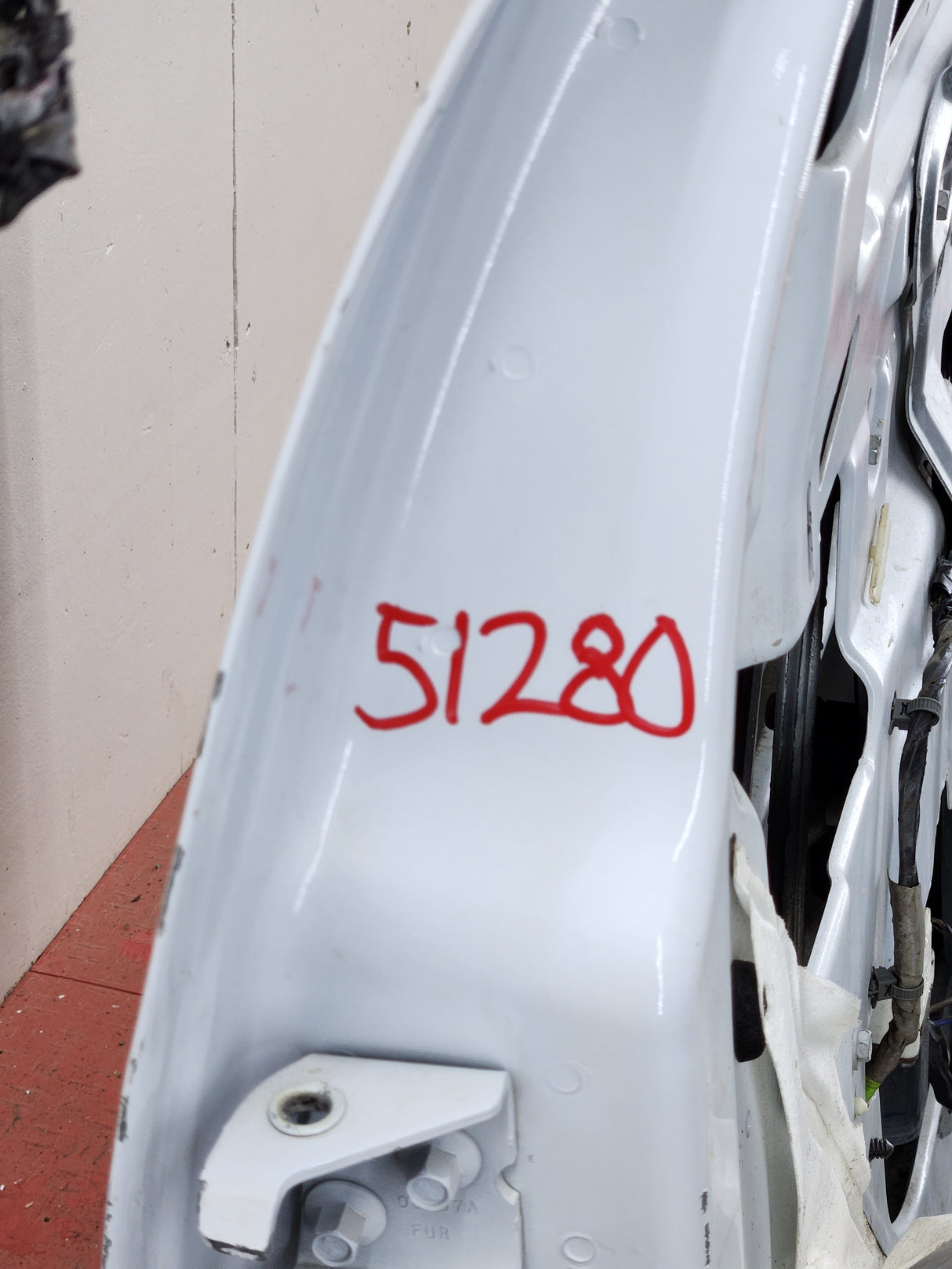 2007-2013 Chevrolet Silverado / GMC Sierra 1500 2500 3500 HD RH Front Passenger Side Door