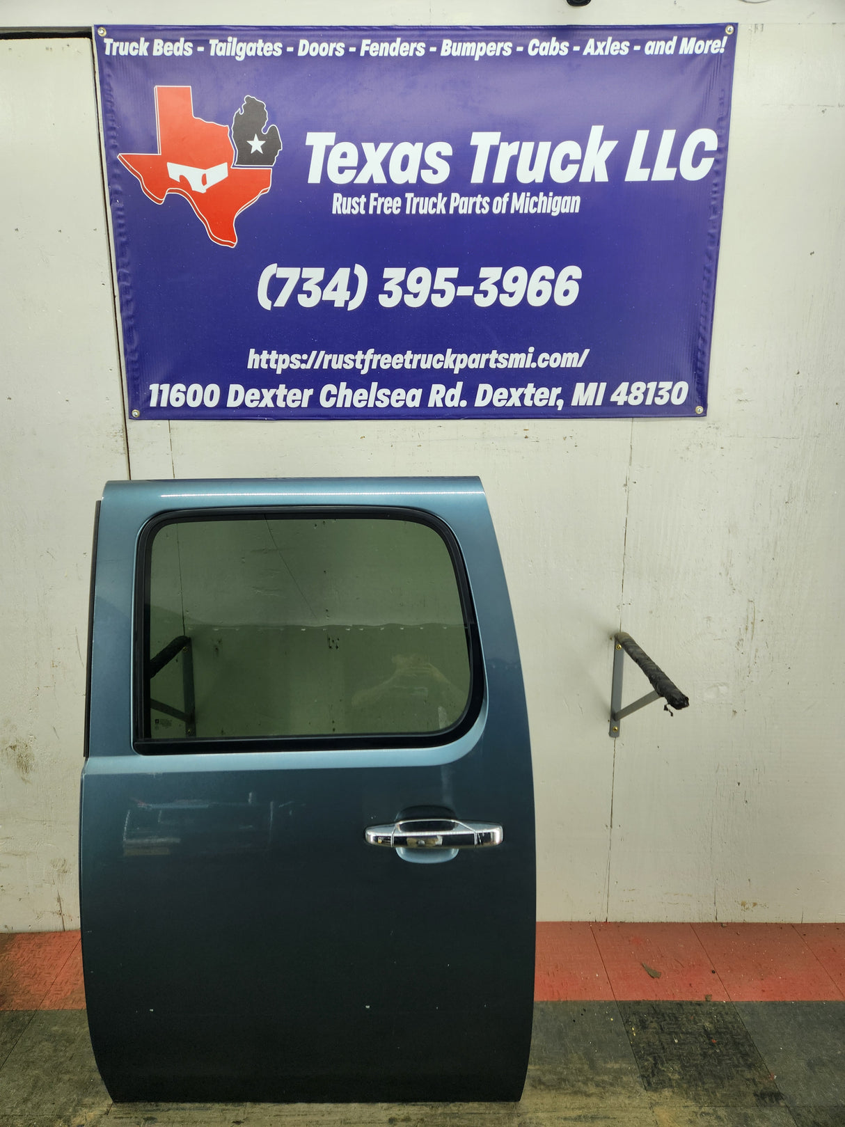2007-2013 Chevrolet Silverado / GMC Sierra 1500 2500 3500 HD Crew Cab LH Driver Side Rear Door