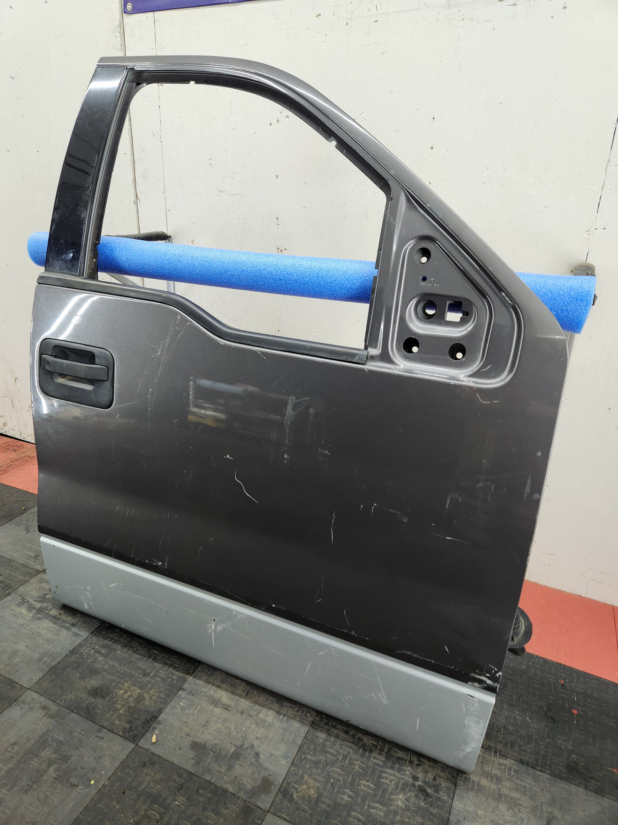 2004-2008 Ford F150 Crew Cab Passenger Front Door Texas Truck LLC