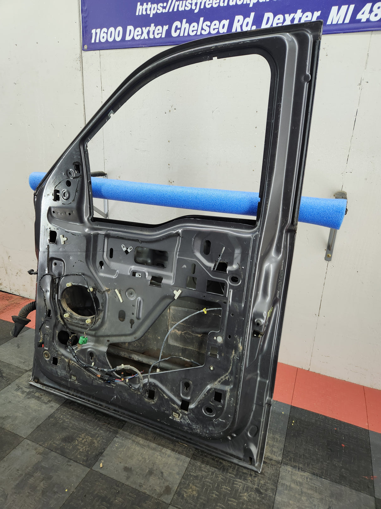 2004-2008 Ford F150 Crew Cab Passenger Front Door Texas Truck LLC