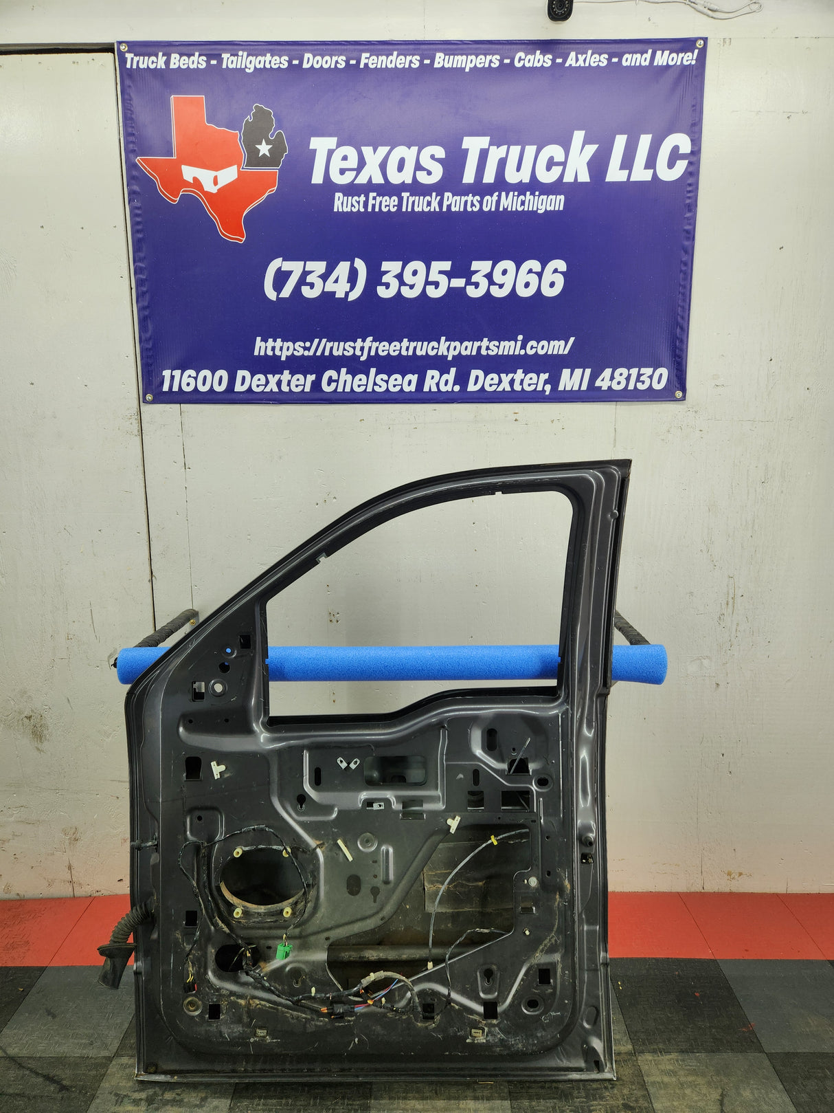 2004-2008 Ford F150 Crew Cab Passenger Front Door Texas Truck LLC