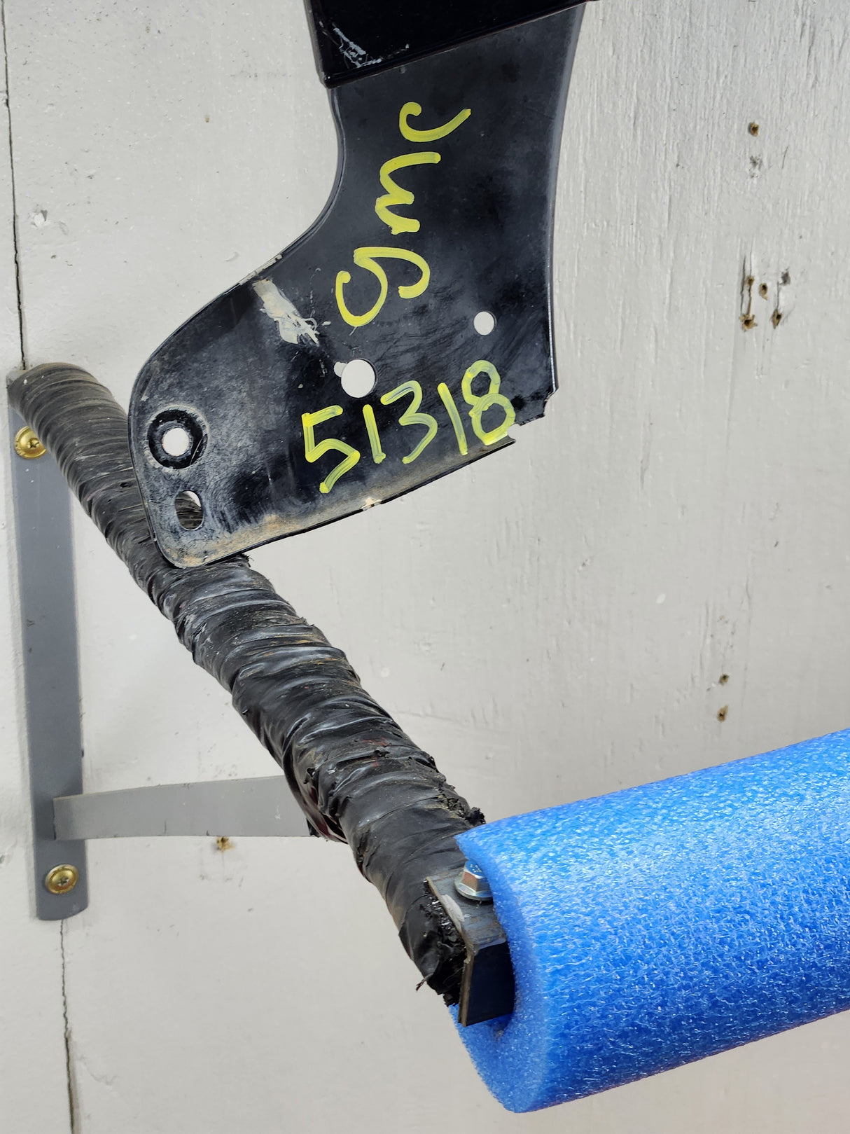 1999-2006 GMC Sierra / Yukon 1500 2500 3500 HD Driver Front Fender