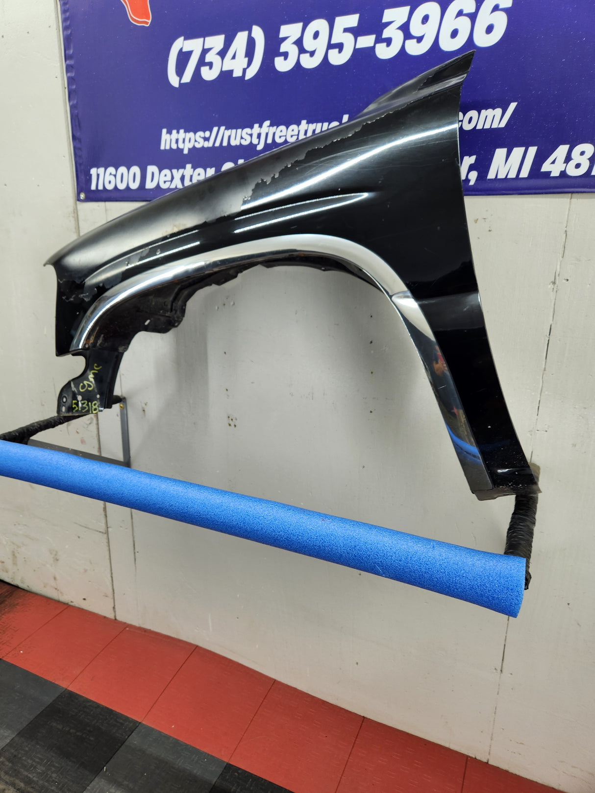 1999-2006 GMC Sierra / Yukon 1500 2500 3500 HD Driver Front Fender