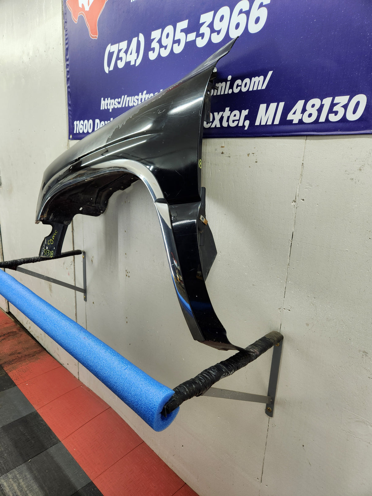 1999-2006 GMC Sierra / Yukon 1500 2500 3500 HD Driver Front Fender