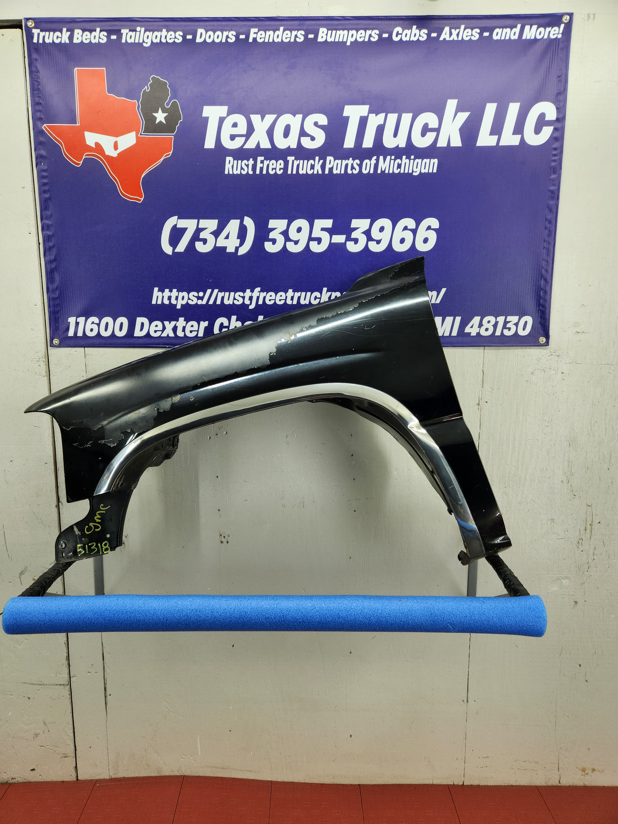 1999-2006 GMC Sierra / Yukon 1500 2500 3500 HD Driver Front Fender