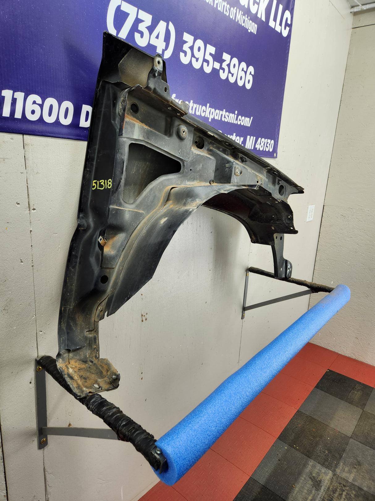 1999-2006 GMC Sierra / Yukon 1500 2500 3500 HD Driver Front Fender