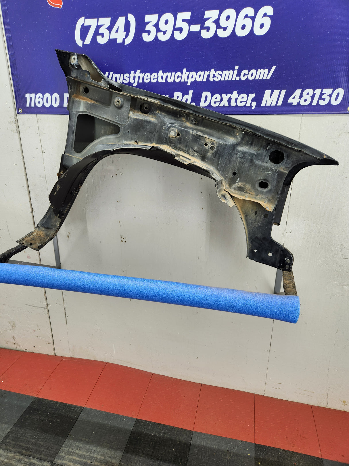 1999-2006 GMC Sierra / Yukon 1500 2500 3500 HD Driver Front Fender