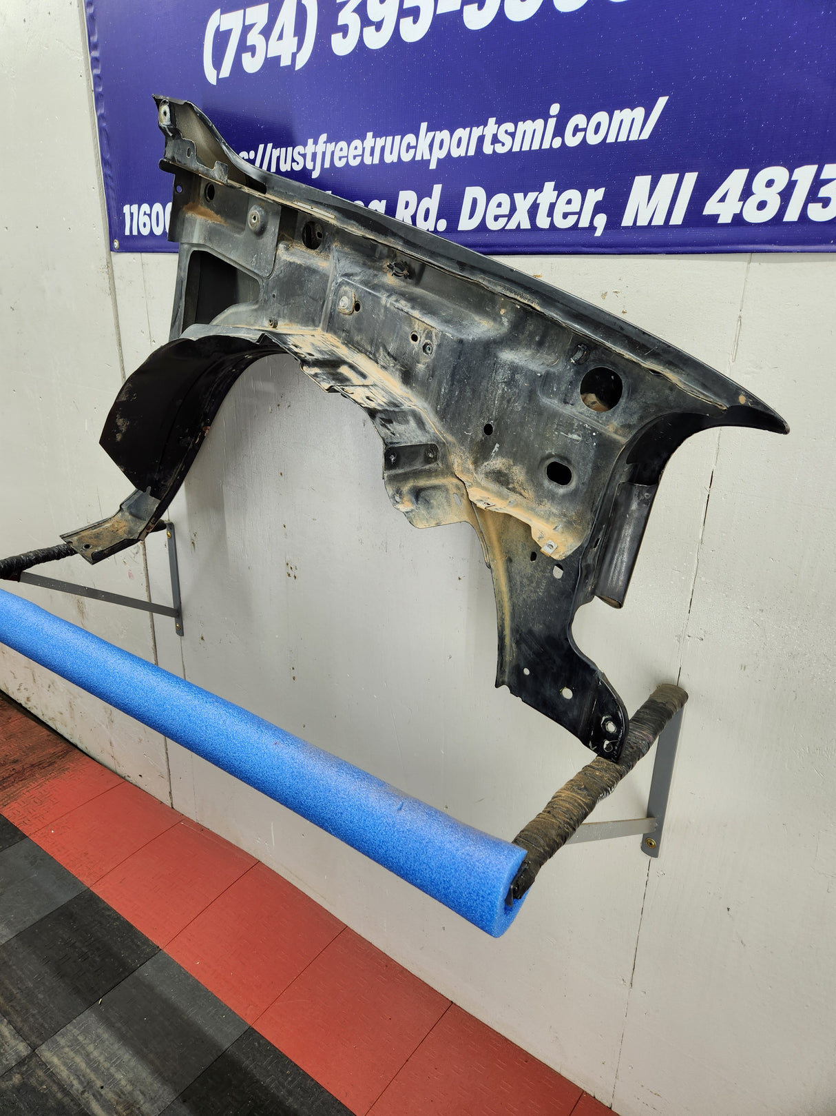 1999-2006 GMC Sierra / Yukon 1500 2500 3500 HD Driver Front Fender