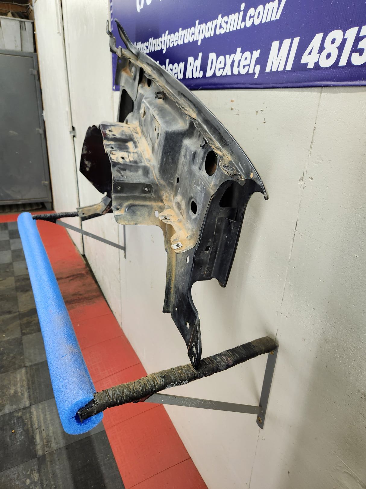 1999-2006 GMC Sierra / Yukon 1500 2500 3500 HD Driver Front Fender