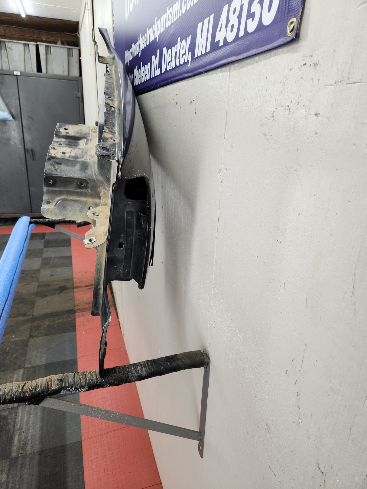 1999-2006 GMC Sierra / Yukon 1500 2500 3500 HD Driver Front Fender