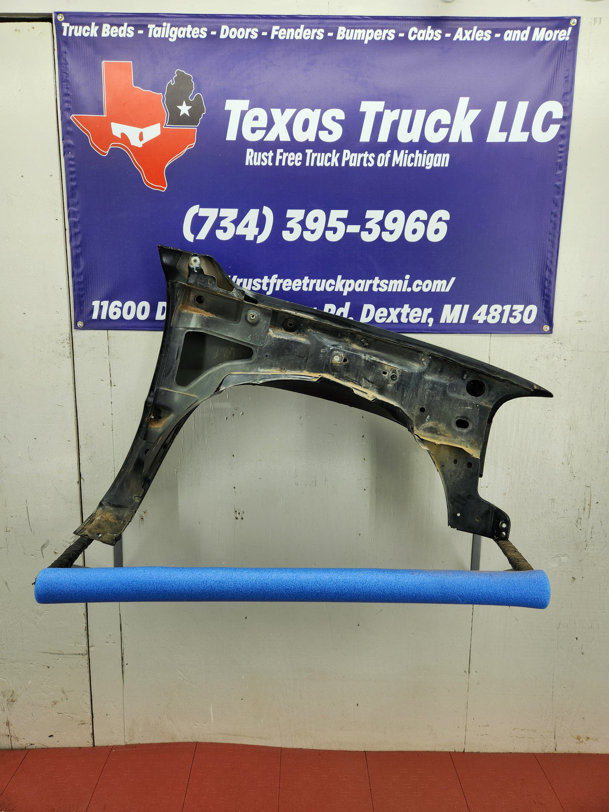 1999-2006 GMC Sierra / Yukon 1500 2500 3500 HD Driver Front Fender