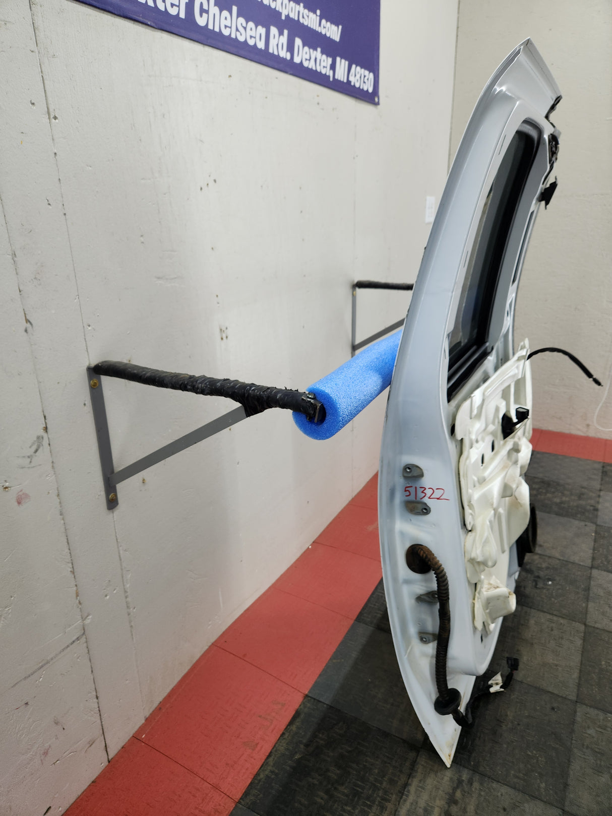 2007-2013 Chevrolet Silverado / GMC Sierra 1500 2500 3500 HD Extended Cab LH Rear Driver Side Door