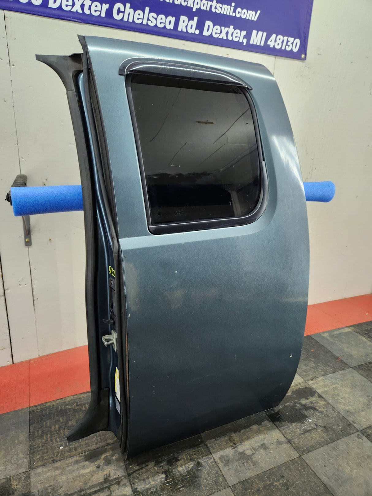 2007-2013 Chevrolet Silverado / GMC Sierra 1500 2500HD 3500 HD Extended Cab LH Rear Driver Side Door