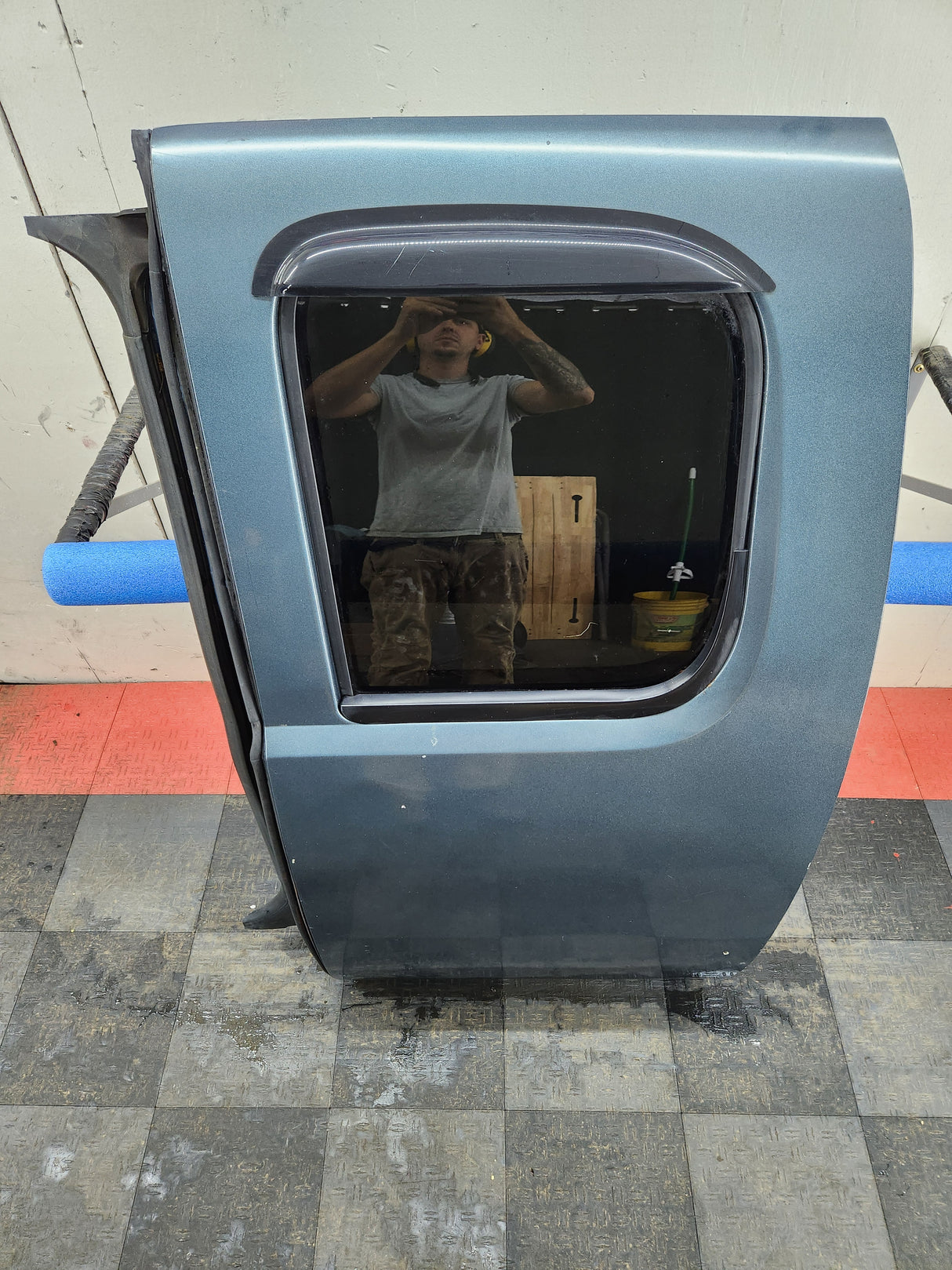 2007-2013 Chevrolet Silverado / GMC Sierra 1500 2500HD 3500 HD Extended Cab LH Rear Driver Side Door