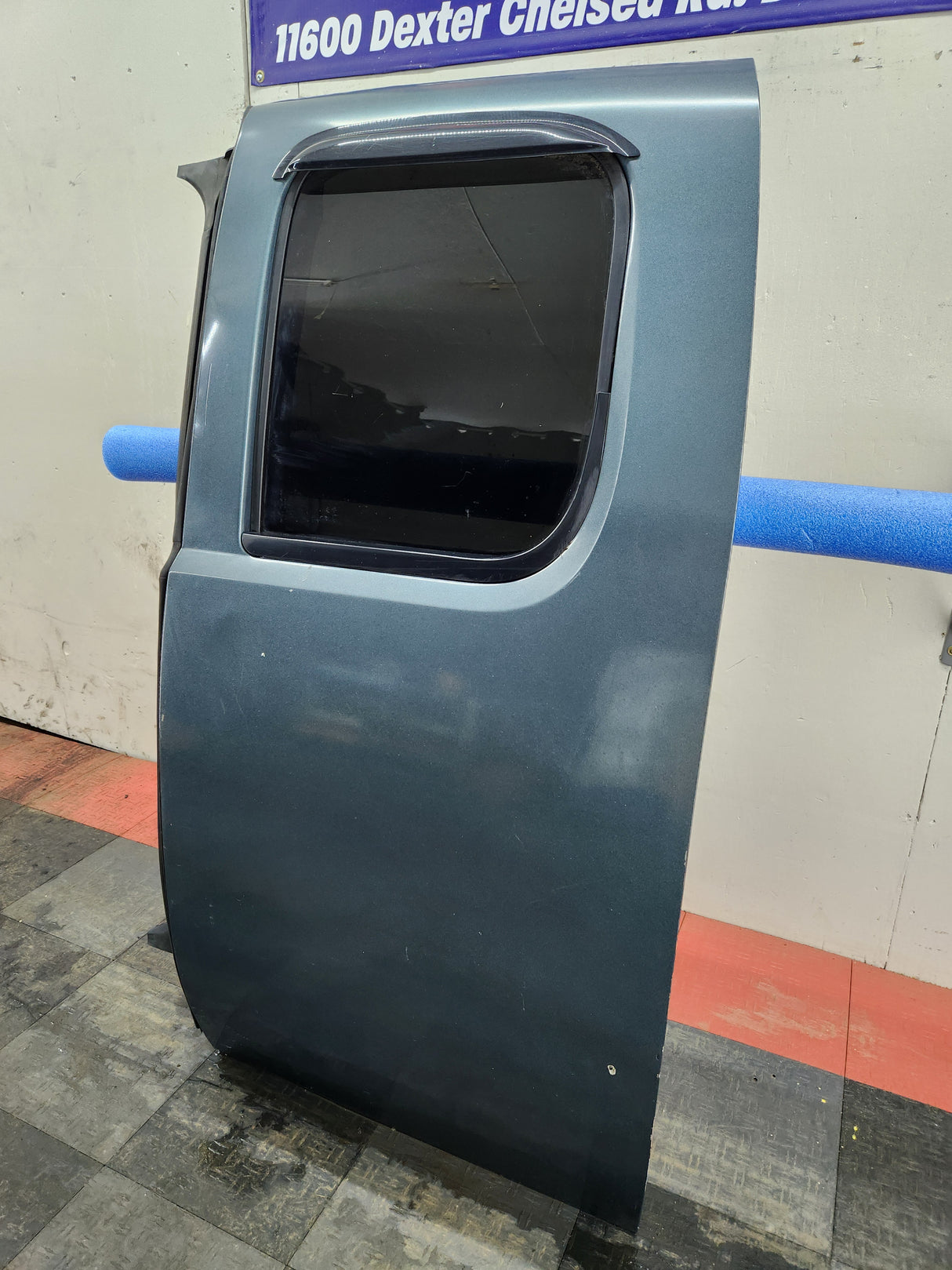 2007-2013 Chevrolet Silverado / GMC Sierra 1500 2500HD 3500 HD Extended Cab LH Rear Driver Side Door