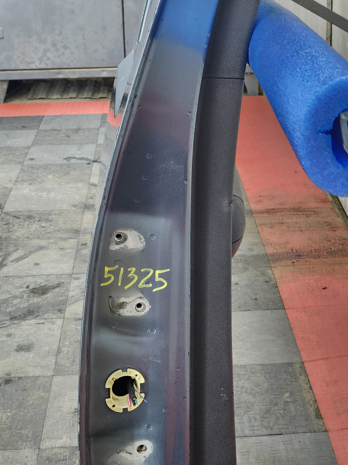 2007-2013 Chevrolet Silverado / GMC Sierra 1500 2500HD 3500 HD Extended Cab LH Rear Driver Side Door