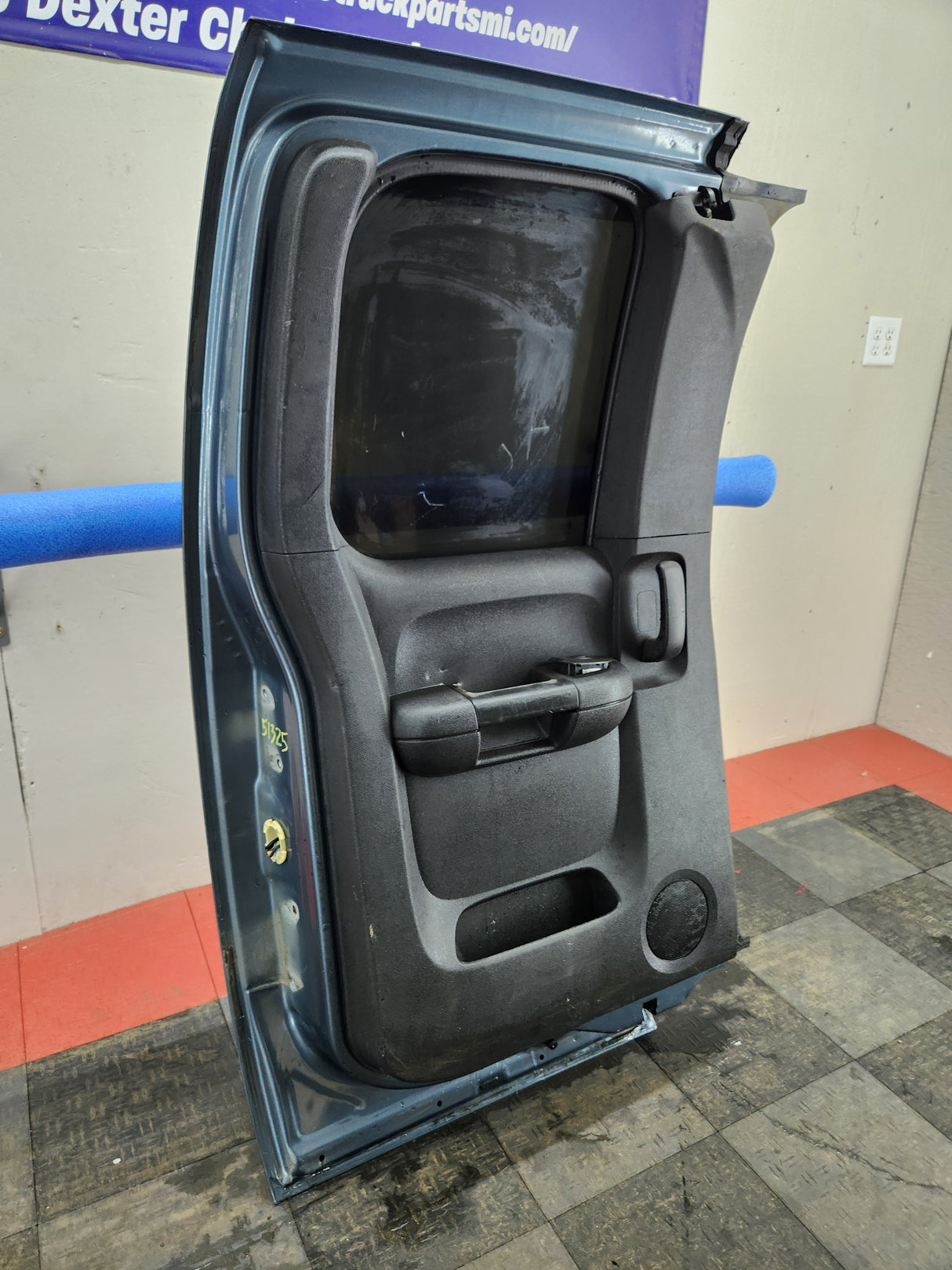 2007-2013 Chevrolet Silverado / GMC Sierra 1500 2500HD 3500 HD Extended Cab LH Rear Driver Side Door