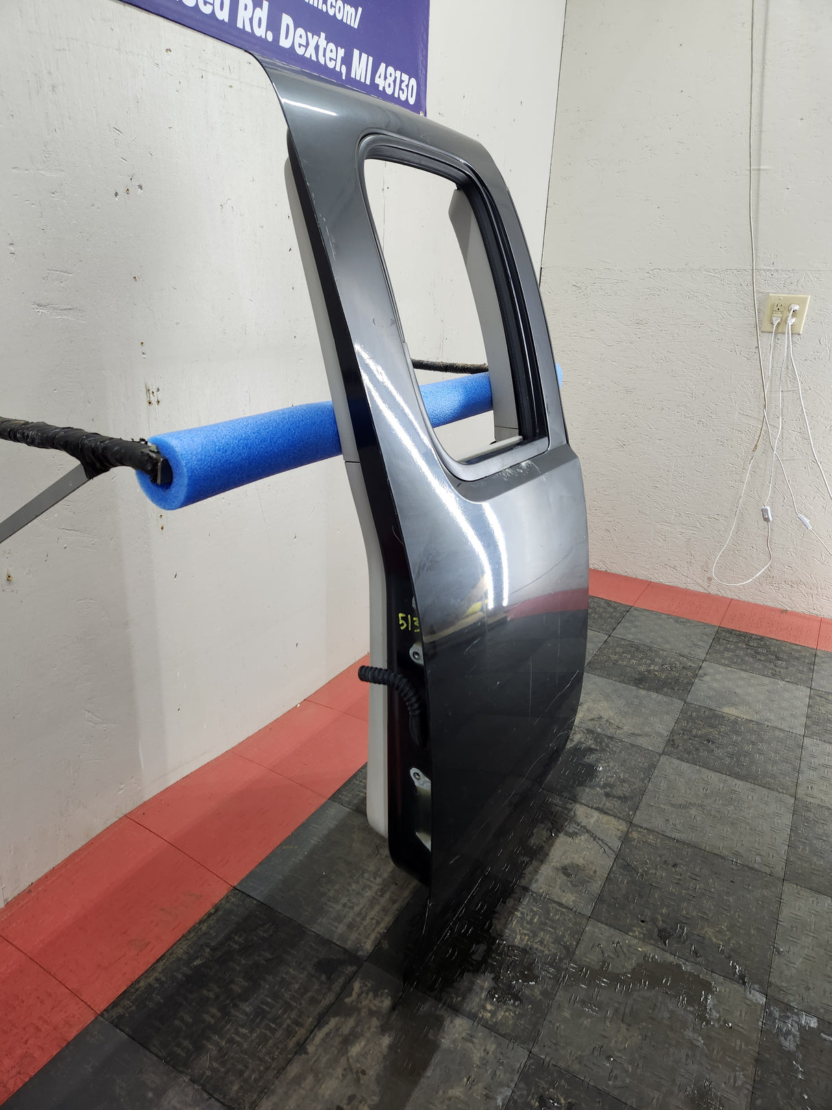 2007-2013 Chevrolet Silverado / GMC Sierra 1500 2500 3500 HD Extended Cab RH Rear Passenger Side Door