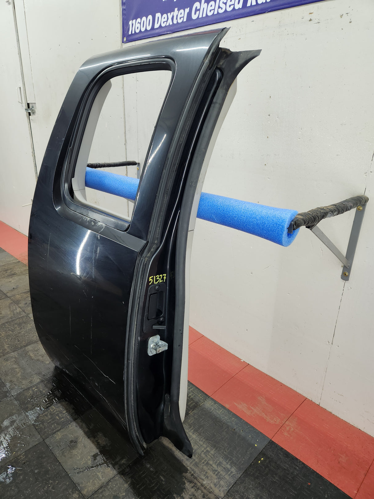 2007-2013 Chevrolet Silverado / GMC Sierra 1500 2500 3500 HD Extended Cab RH Rear Passenger Side Door