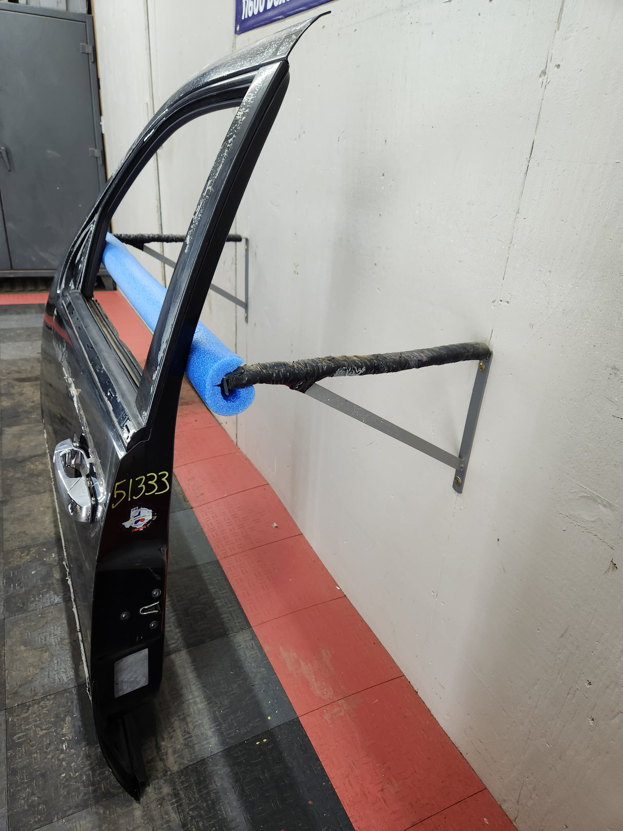 2007-2011 Cadillac Escalade LH Front Driver Side Door