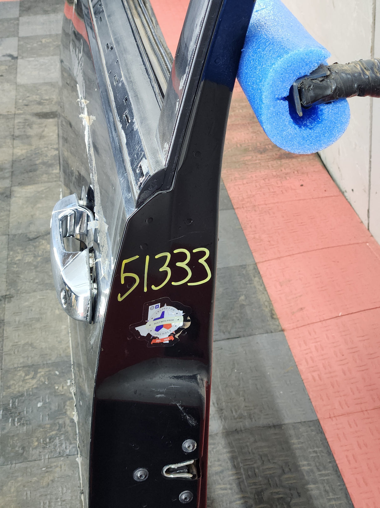 2007-2011 Cadillac Escalade LH Front Driver Side Door