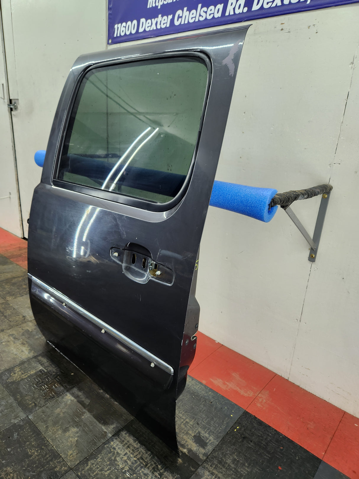 2007-2013 Chevrolet Silverado / GMC Sierra 1500 2500 3500 HD Crew Cab LH Driver Side Rear Door