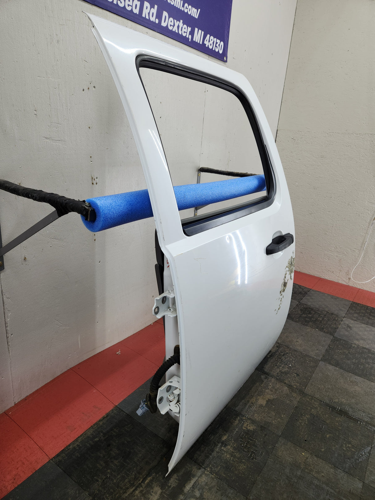 2007-2013 Chevrolet Silverado / GMC Sierra 1500 2500 3500 HD Crew Cab LH Driver Side Rear Door