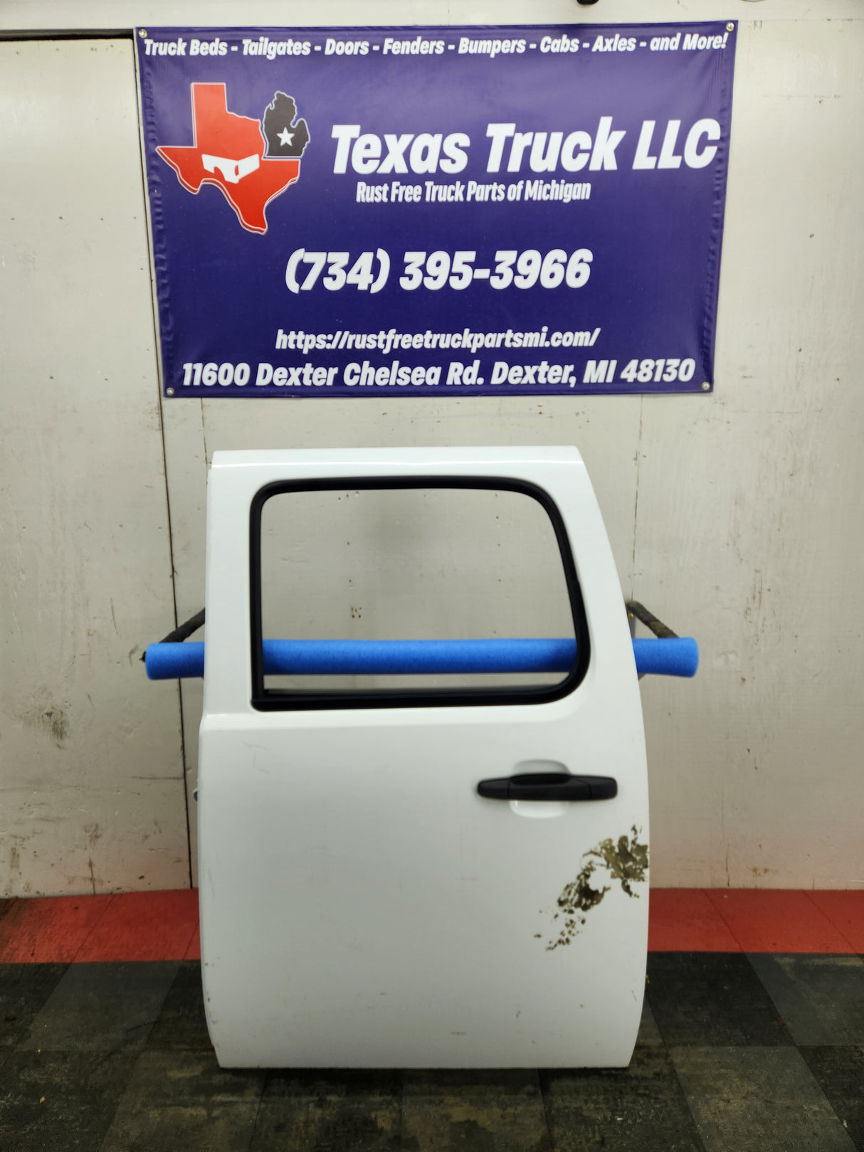 2007-2013 Chevrolet Silverado / GMC Sierra 1500 2500 3500 HD Crew Cab LH Driver Side Rear Door