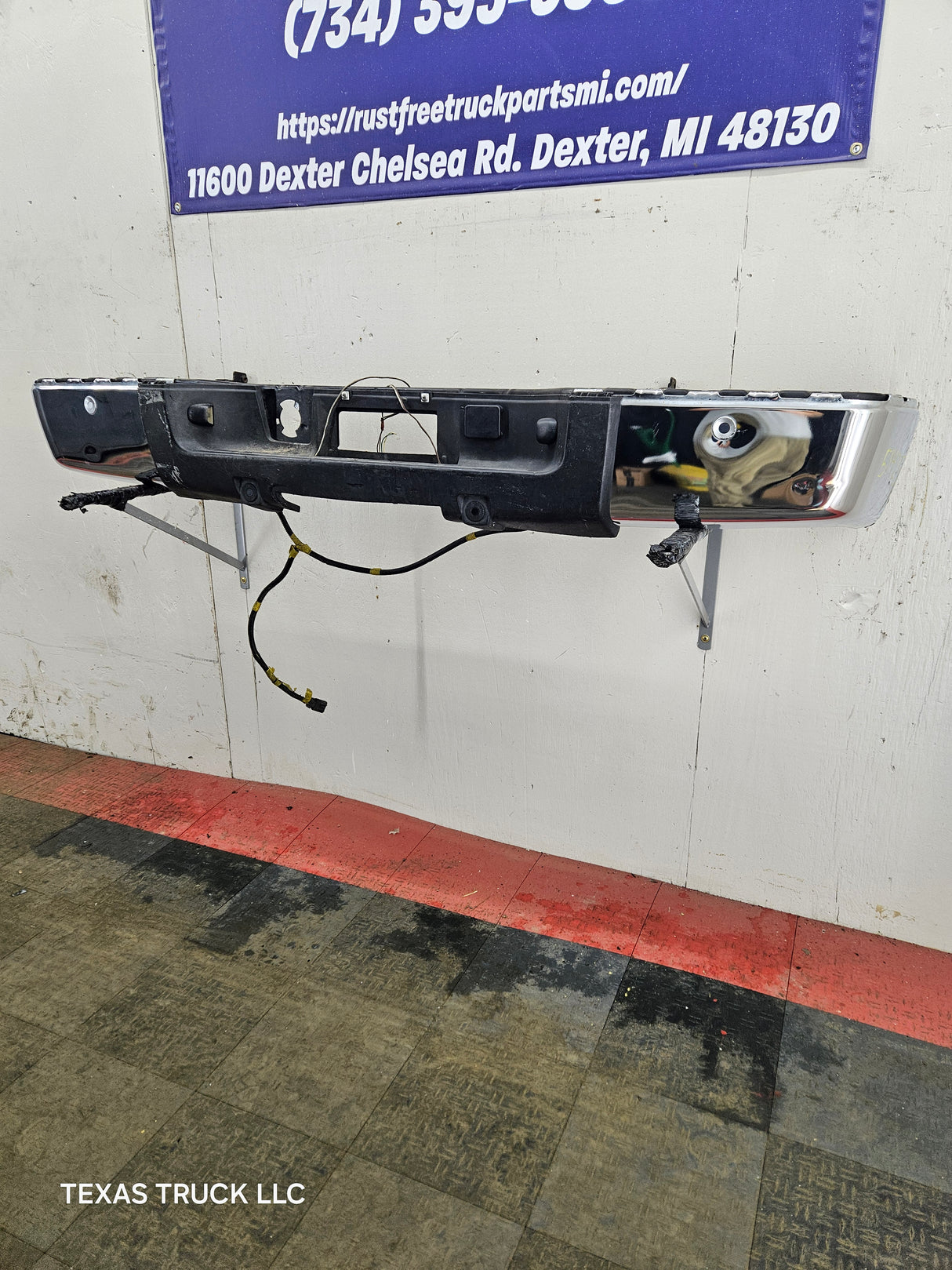 2011-2014 Chevrolet Silverado / GMC Sierra 2500 3500 HD Rear Bumper