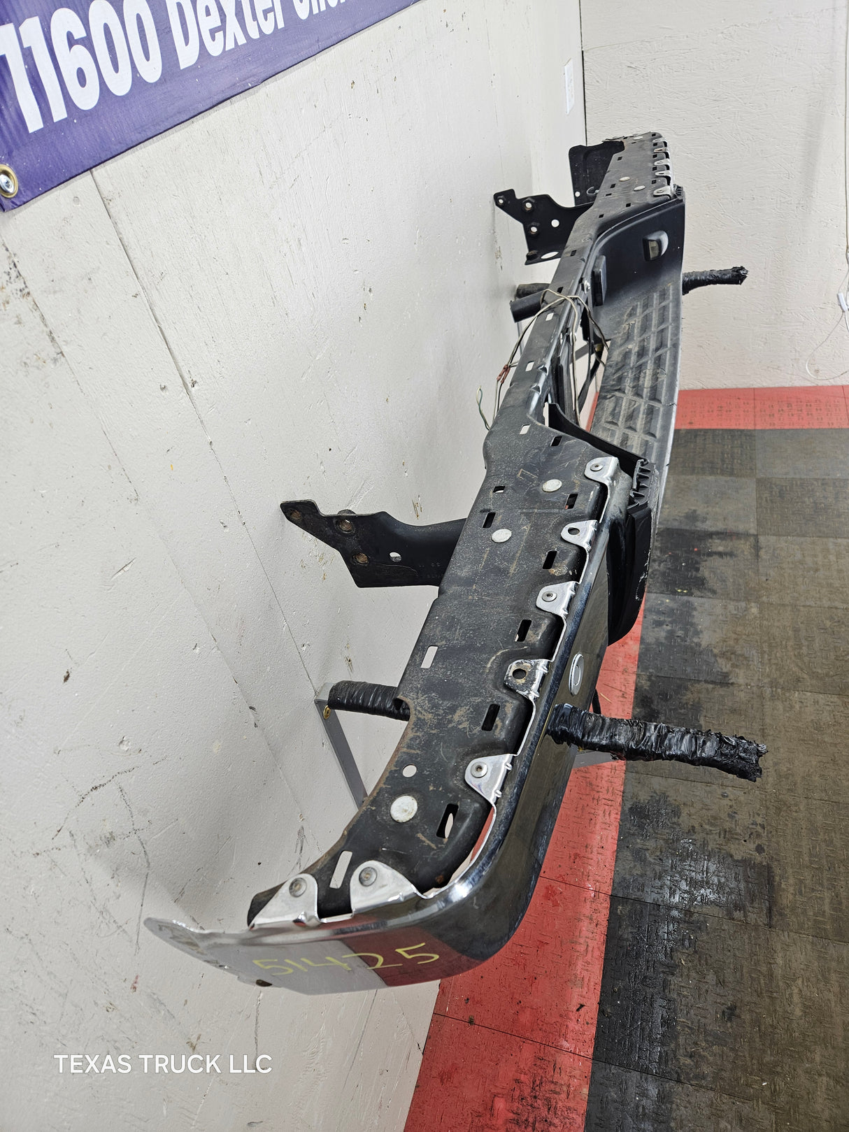 2011-2014 Chevrolet Silverado / GMC Sierra 2500 3500 HD Rear Bumper