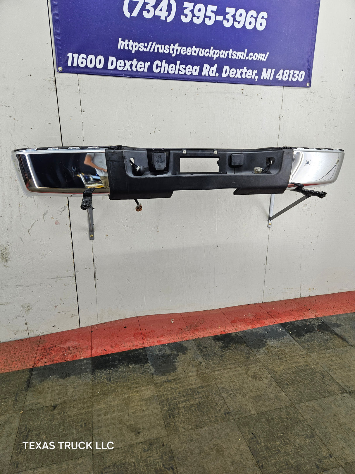 2011-2014 Chevrolet Silverado / GMC Sierra 2500 3500 HD Rear Bumper