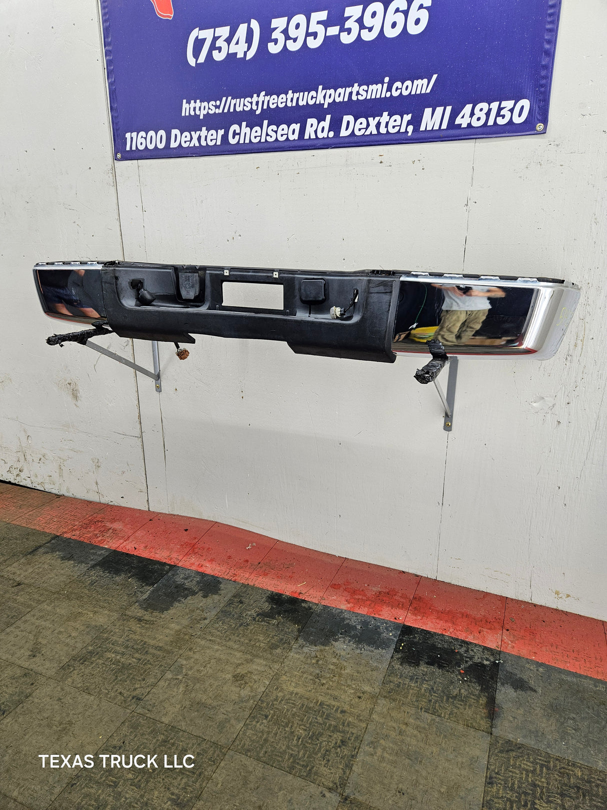 2011-2014 Chevrolet Silverado / GMC Sierra 2500 3500 HD Rear Bumper