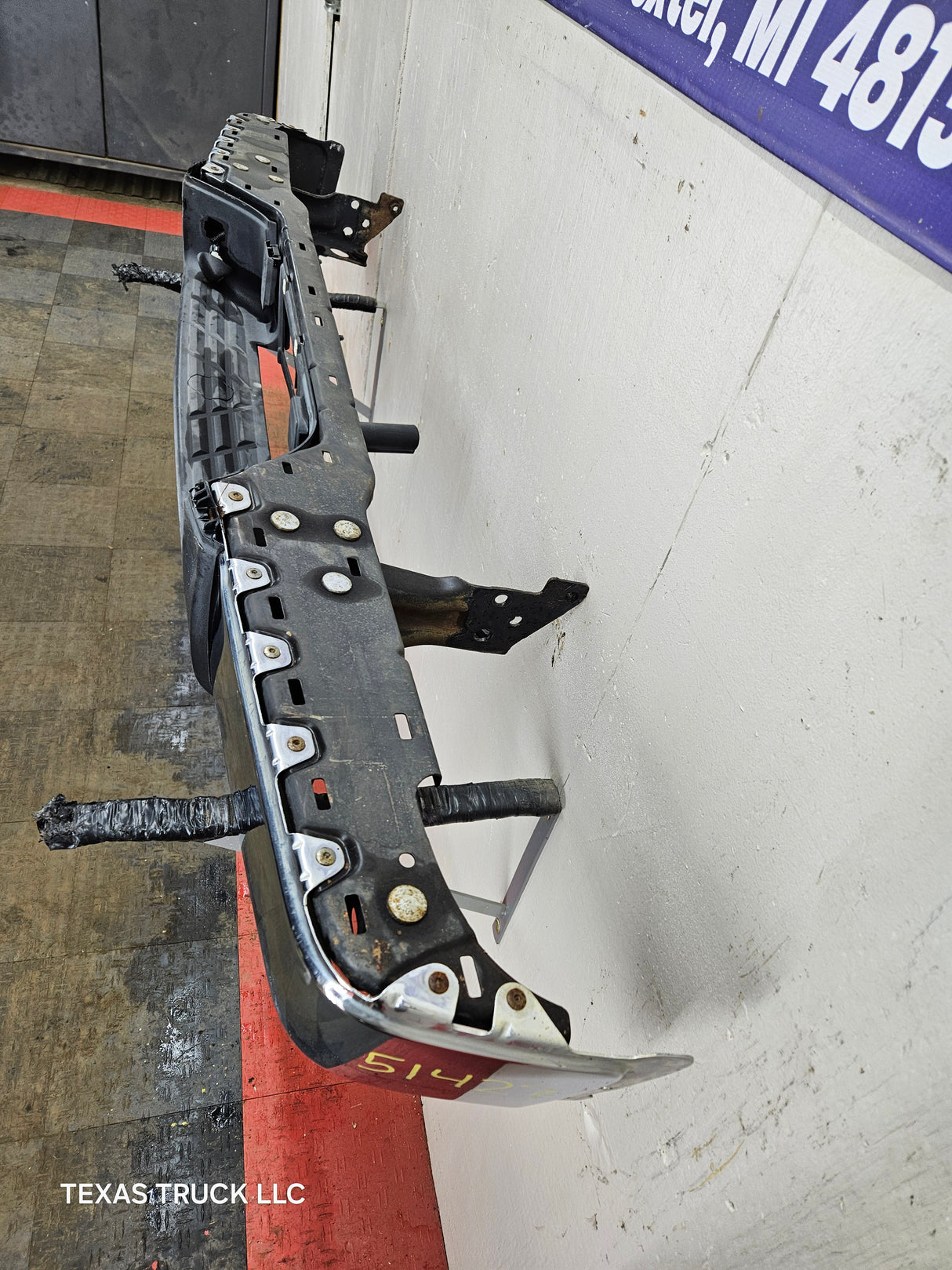 2011-2014 Chevrolet Silverado / GMC Sierra 2500 3500 HD Rear Bumper