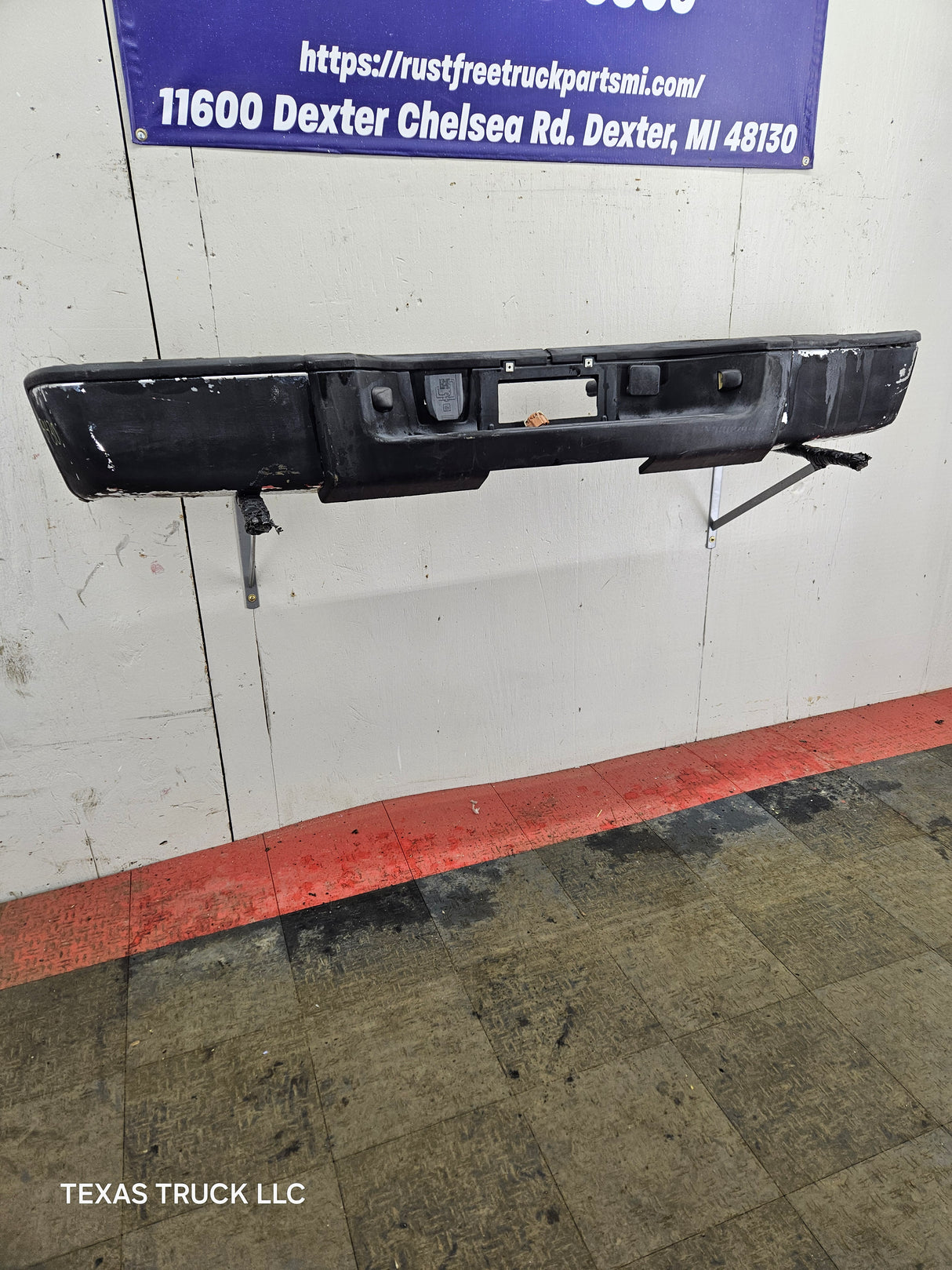 2011-2014 Chevrolet Silverado / GMC Sierra 1500 Rear Bumper