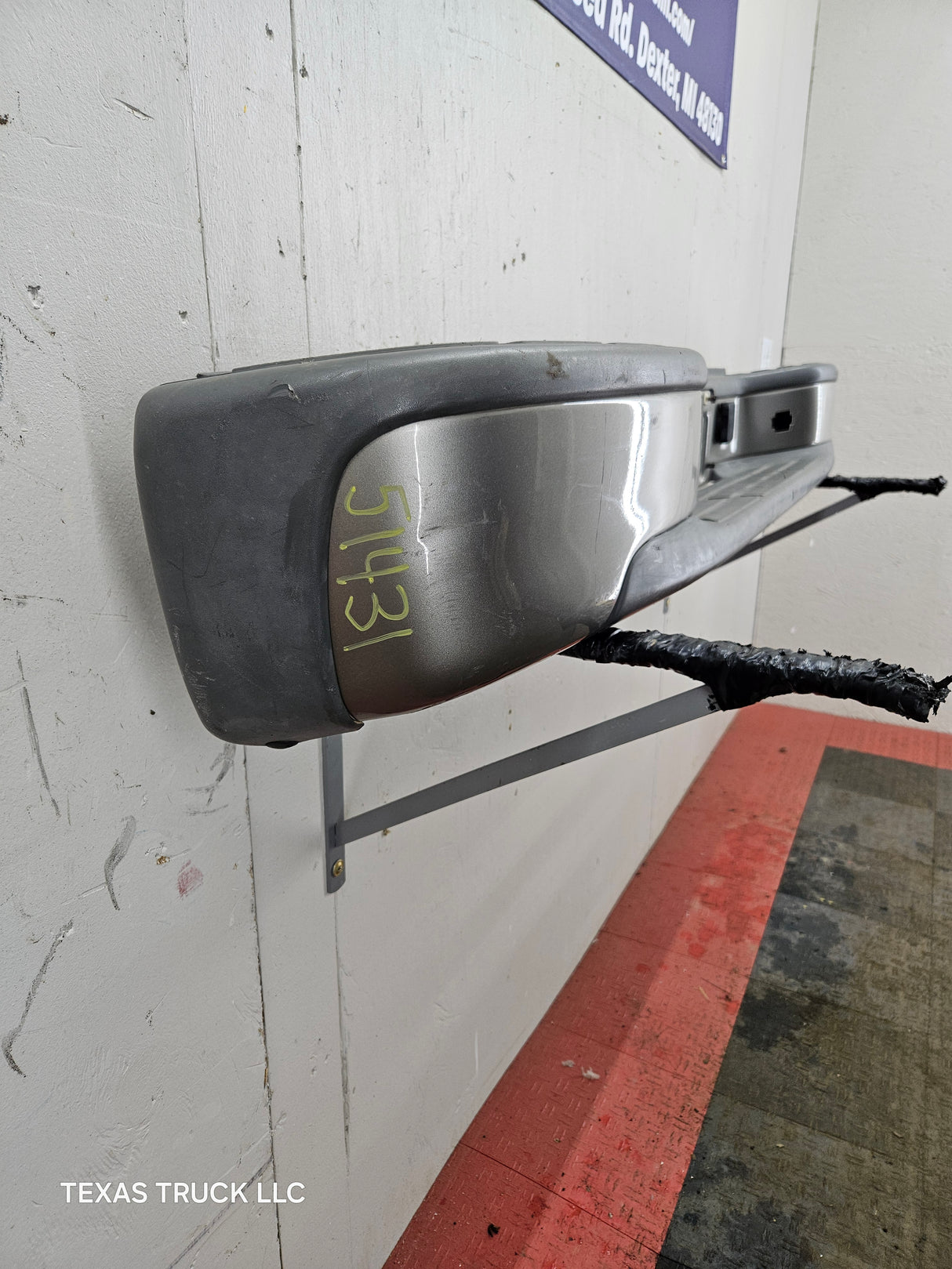 2000-2007 Chevrolet Suburban / GMC Yukon Rear Bumper Step Bumper