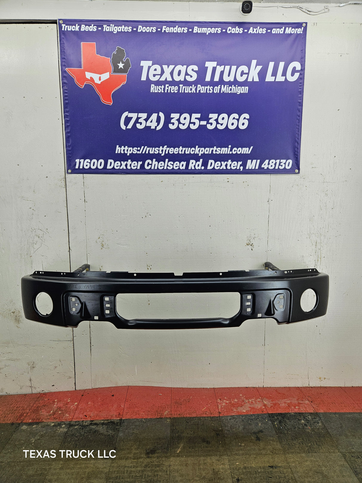2009-2014 Ford F150 Front Bumper With Fog Light Holes