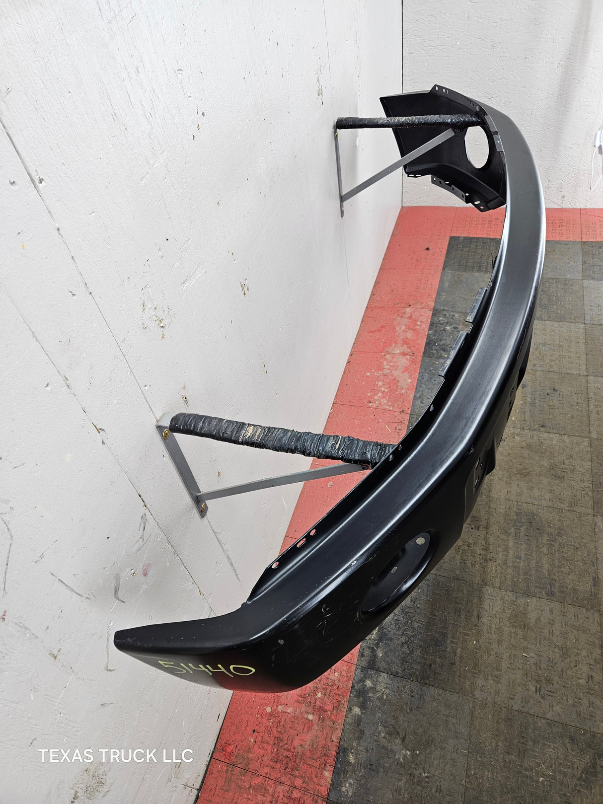 2009-2014 Ford F150 Front Bumper With Fog Light Holes