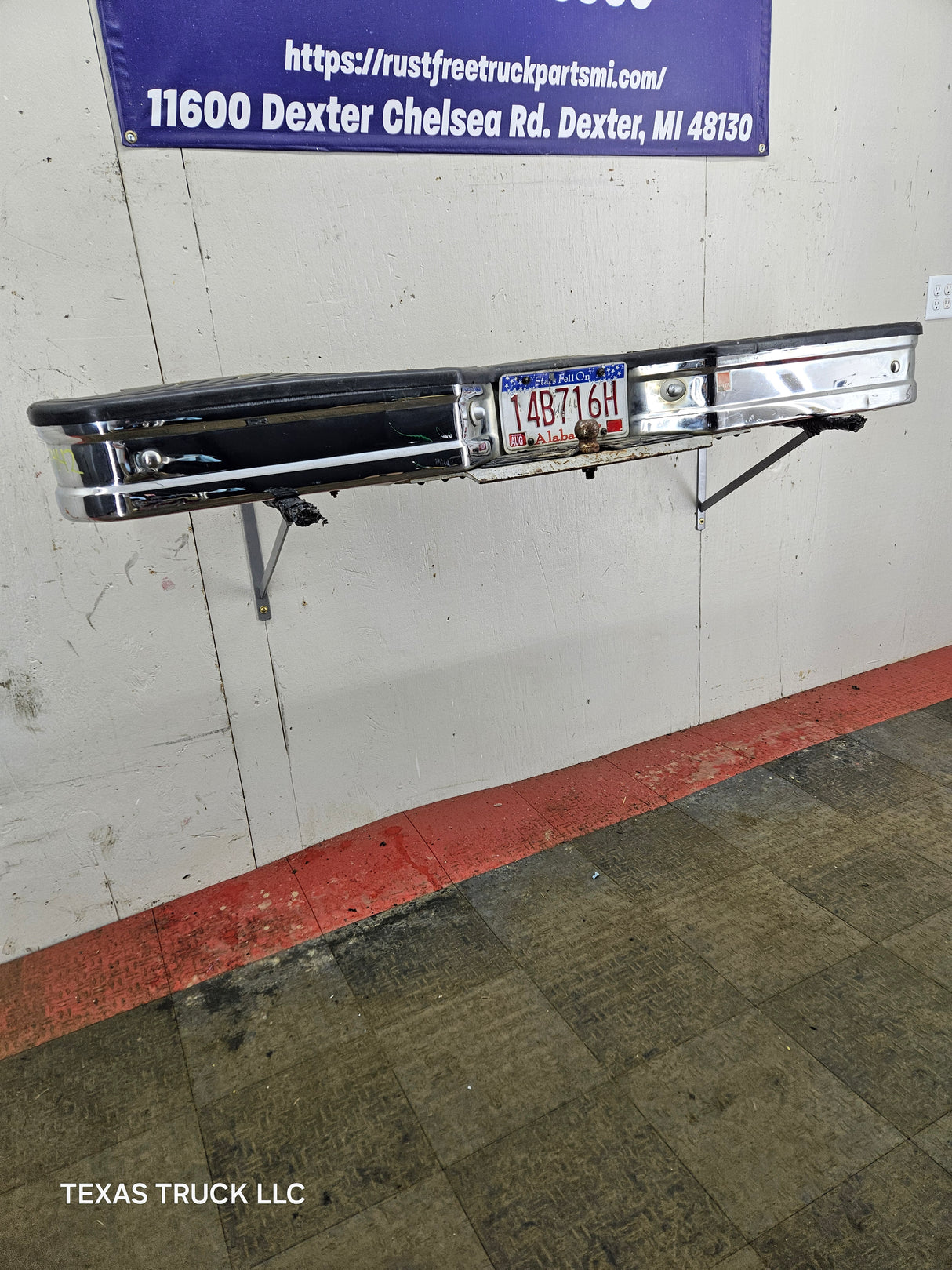1980-1997 Ford F100 F150 F250 F350 Rear Bumper