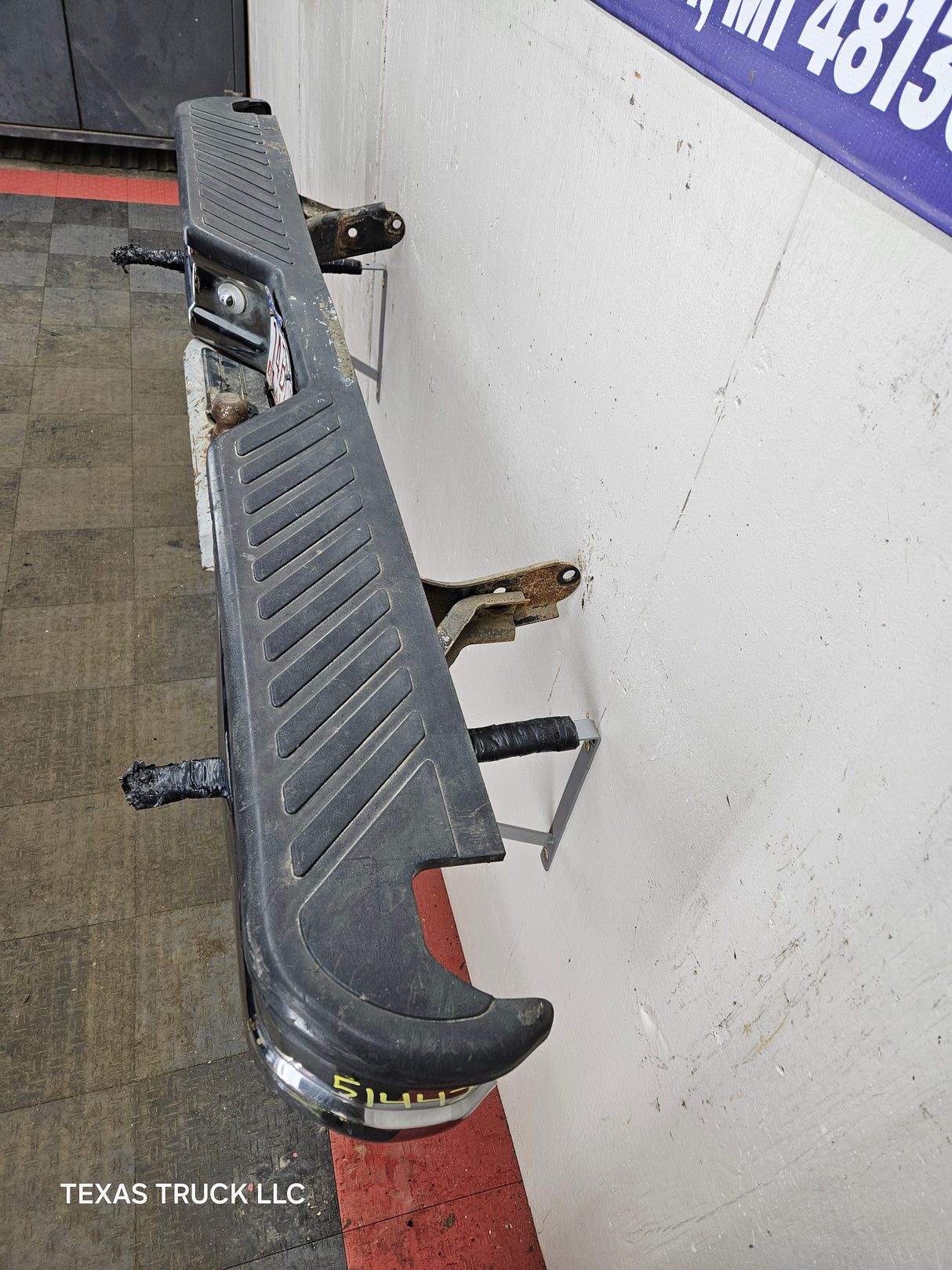 1980-1997 Ford F100 F150 F250 F350 Rear Bumper