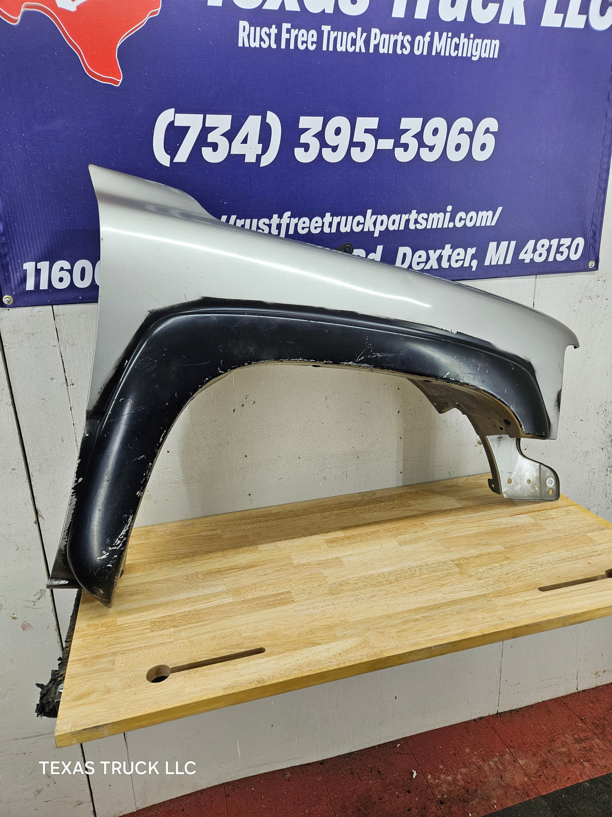 1999-2002 Chevrolet Silverado / Tahoe / Suburban 1500 2500 3500 HD Passenger Front Fender
