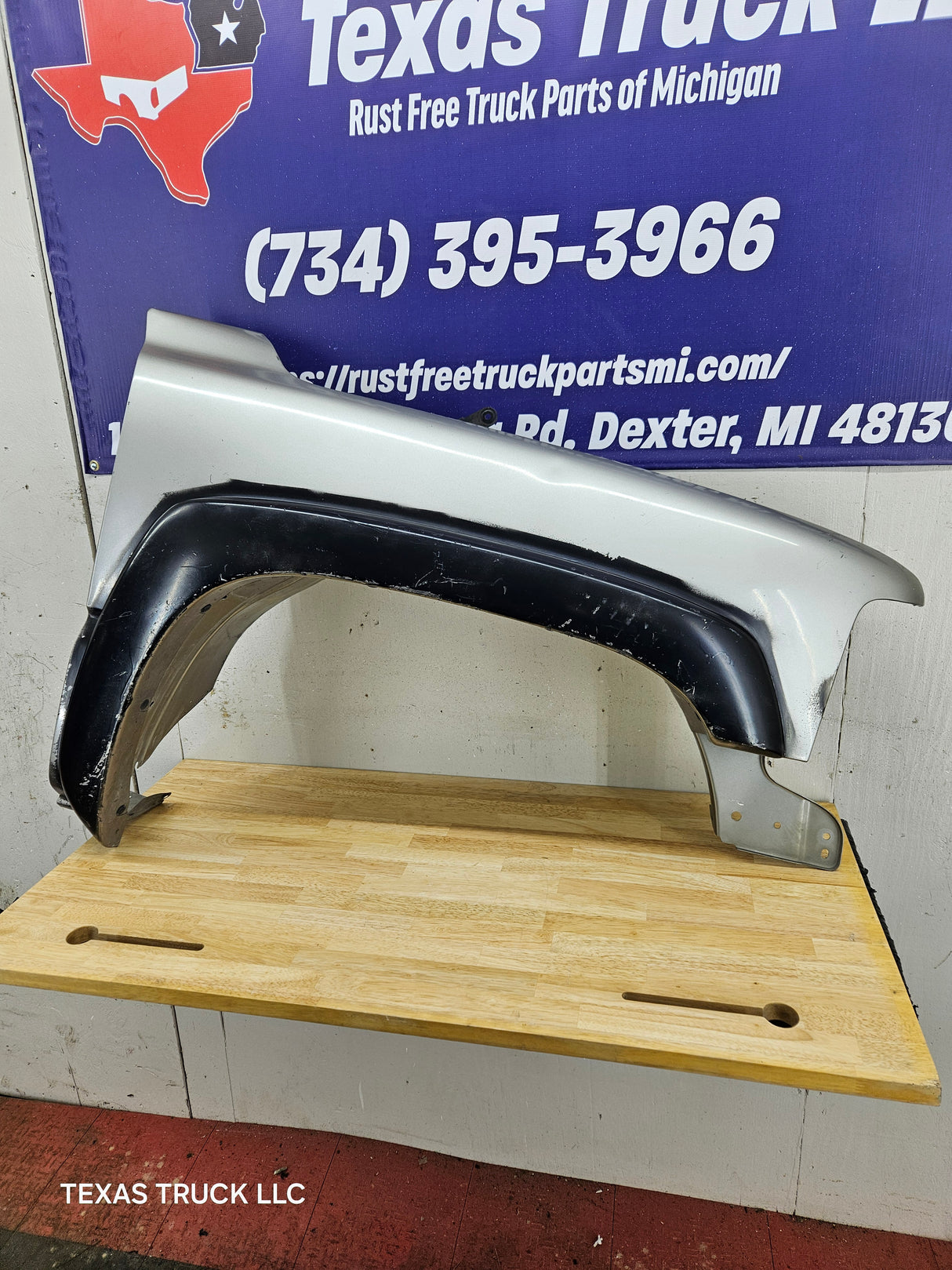 1999-2002 Chevrolet Silverado / Tahoe / Suburban 1500 2500 3500 HD Passenger Front Fender