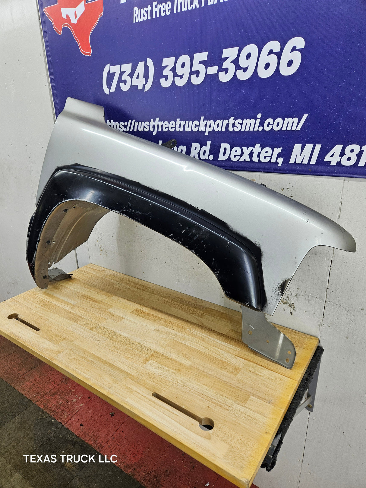 1999-2002 Chevrolet Silverado / Tahoe / Suburban 1500 2500 3500 HD Passenger Front Fender
