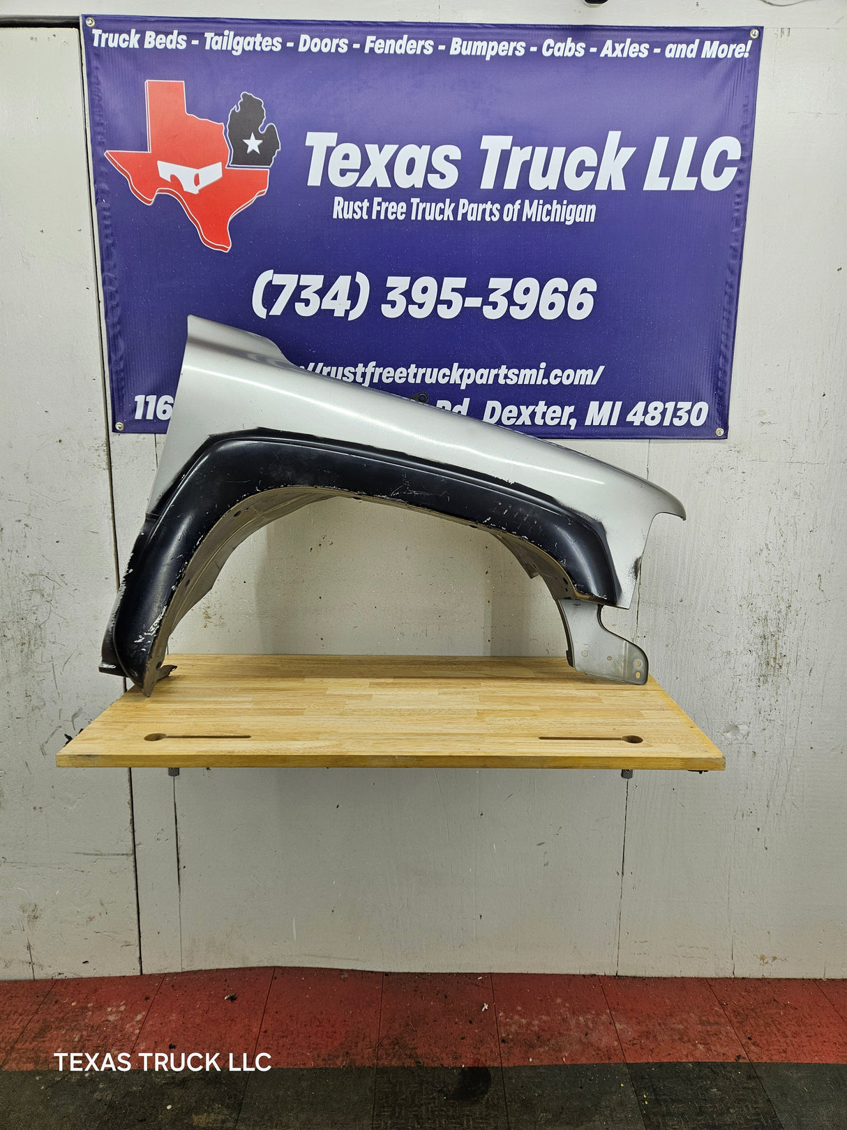 1999-2002 Chevrolet Silverado / Tahoe / Suburban 1500 2500 3500 HD Passenger Front Fender