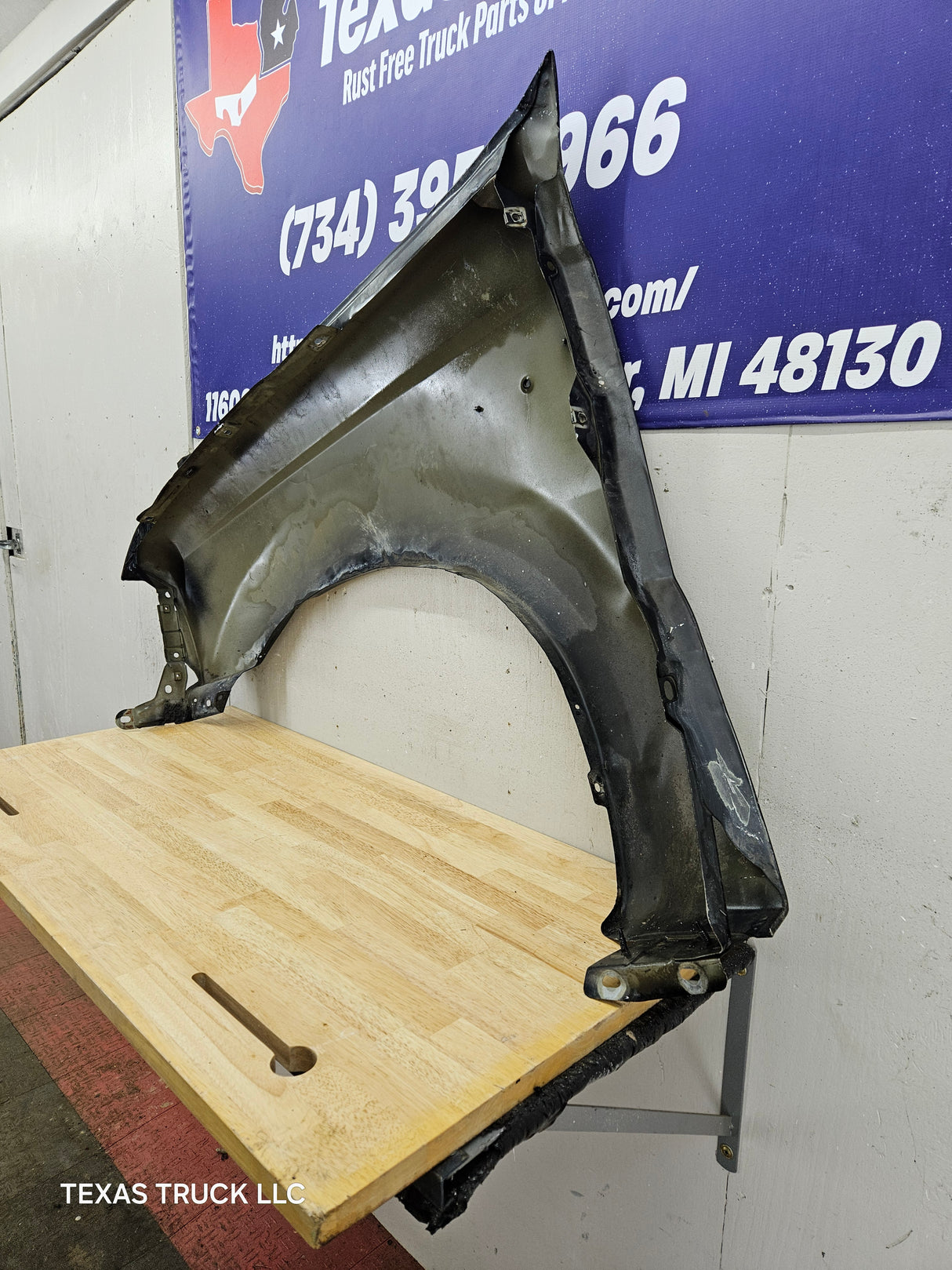 1999-2007 Ford Super Duty RH Passenger Side Front Fender F250 F350 F450 F550 Excursion
