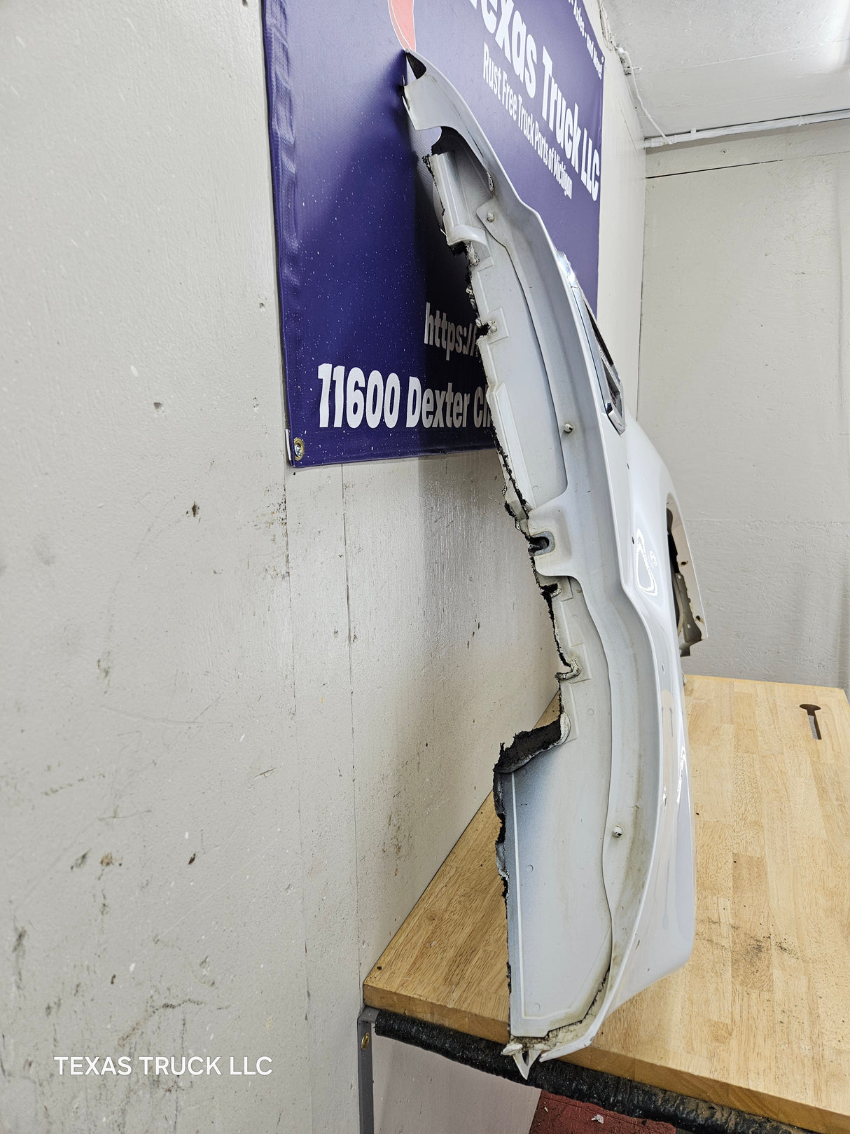 2008-2010 Ford Super Duty F250 F350 RH Passenger Side Fender