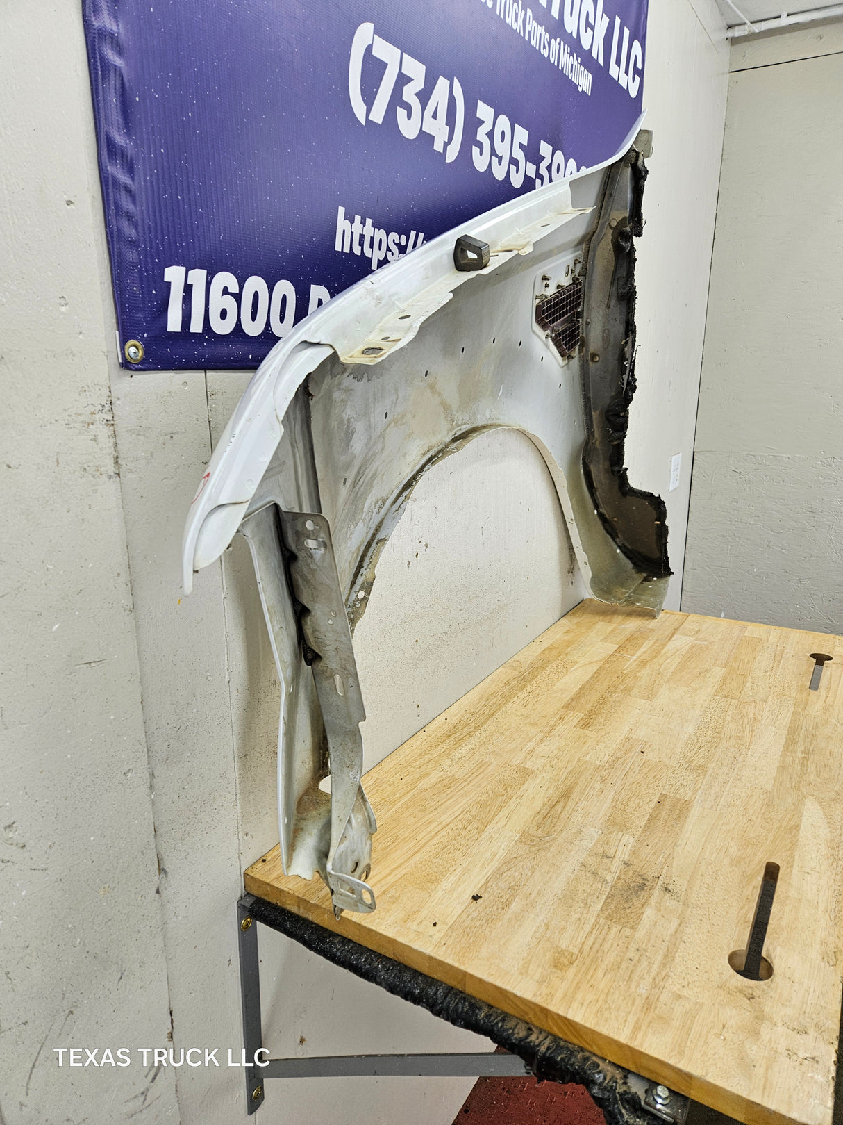 2008-2010 Ford Super Duty F250 F350 RH Passenger Side Fender