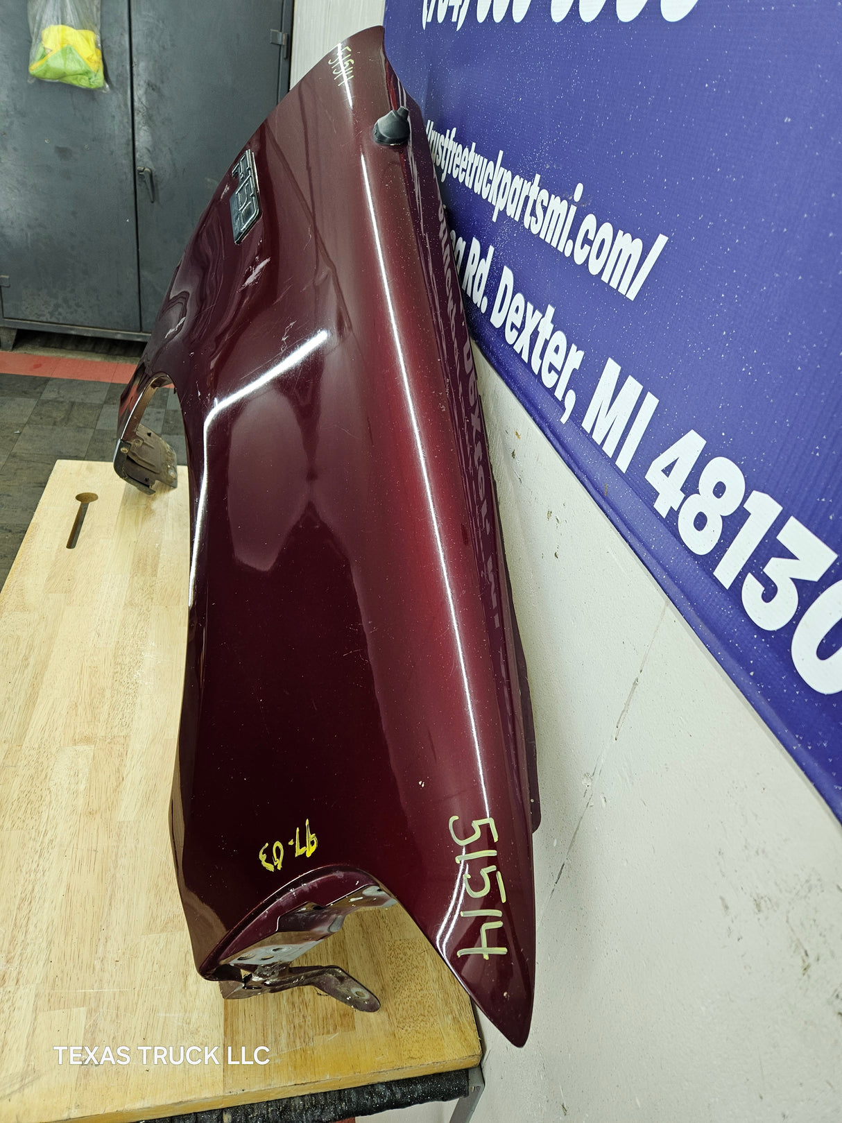 1997-2003 Ford F150 / Explorer / Expedition RH Passenger Side Front Fender