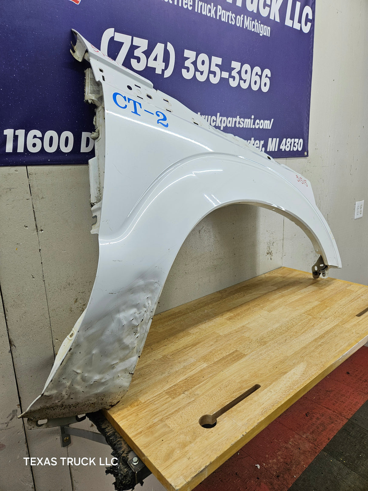 2011-2016 Ford Super Duty F250 F350 RH Passenger Side Front Fender