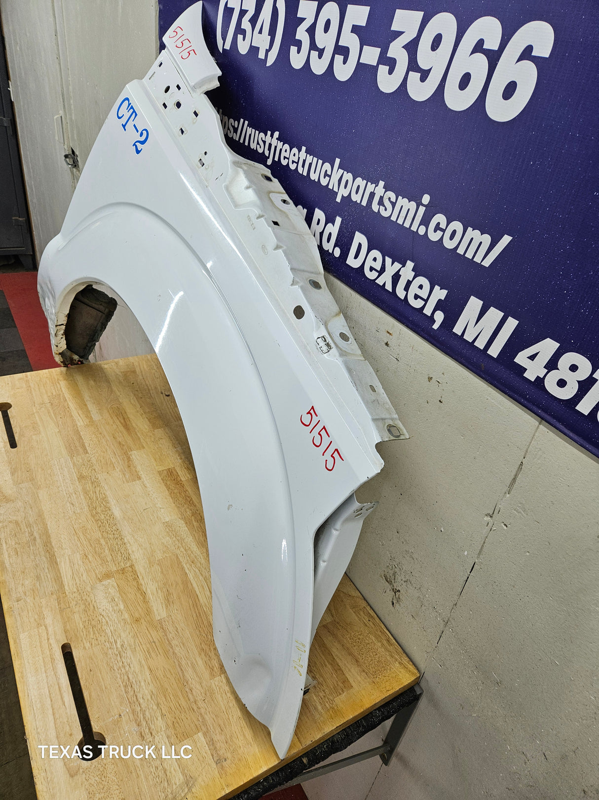 2011-2016 Ford Super Duty F250 F350 RH Passenger Side Front Fender